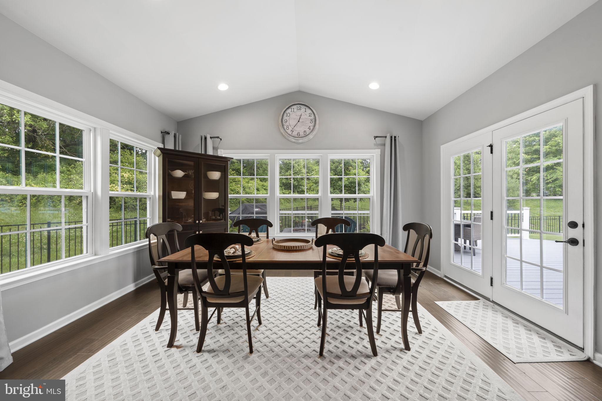 HANOVER POINTE - Residential