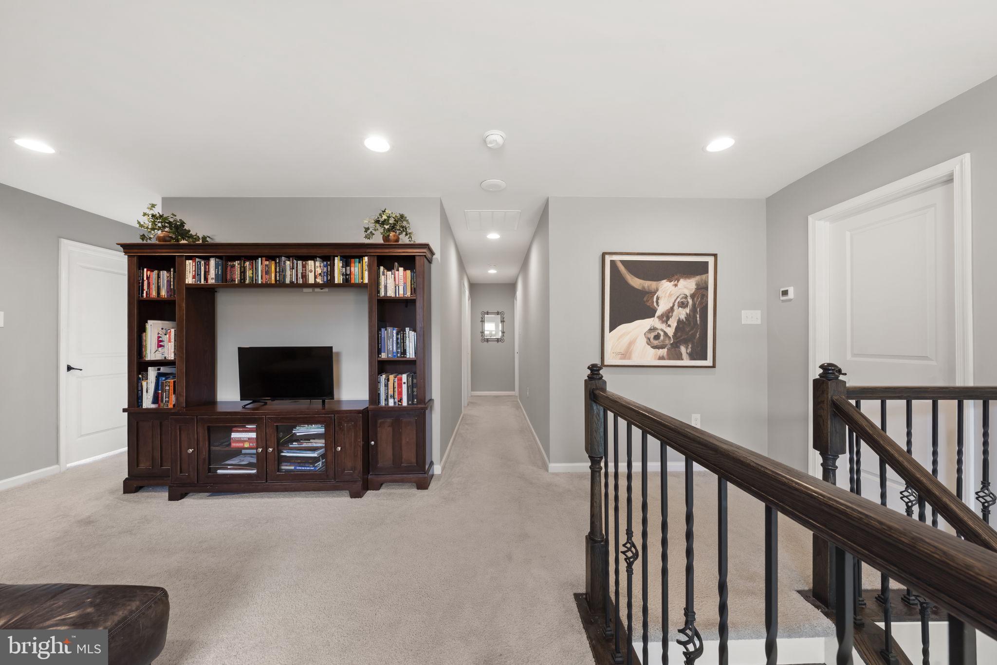 HANOVER POINTE - Residential