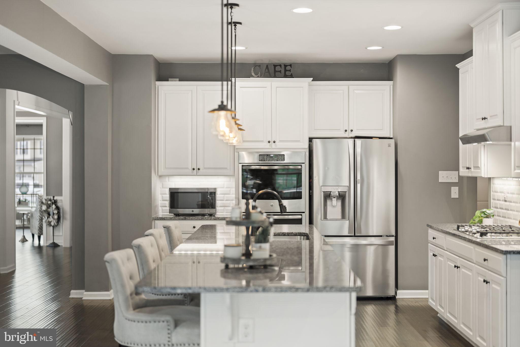 HANOVER POINTE - Residential