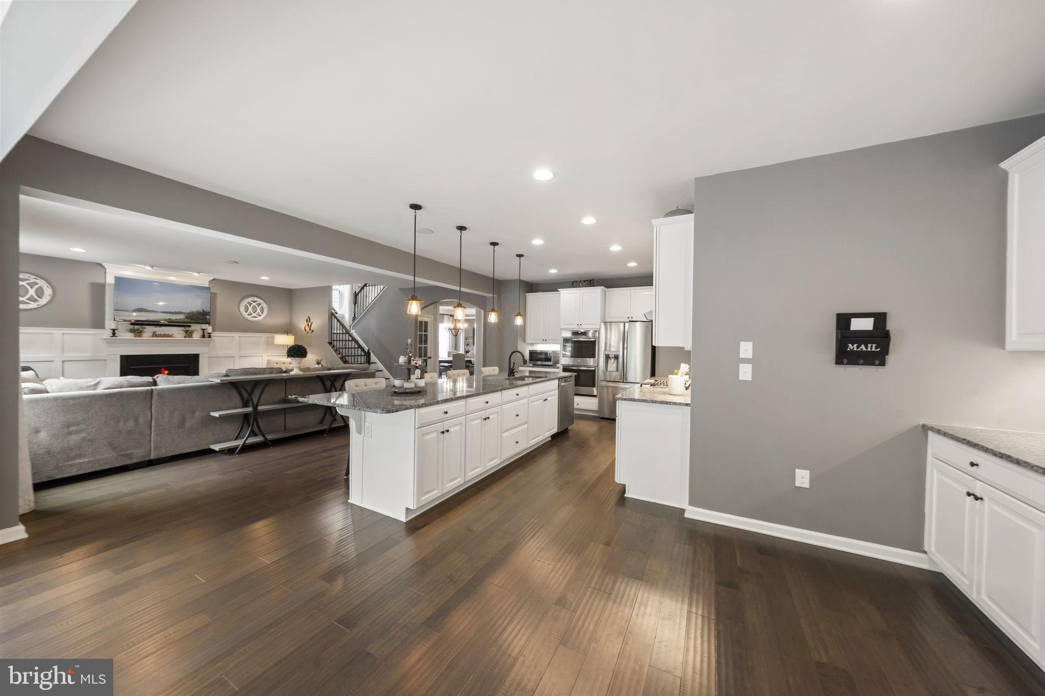HANOVER POINTE - Residential