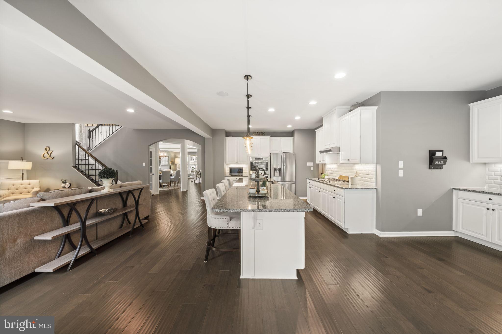 HANOVER POINTE - Residential