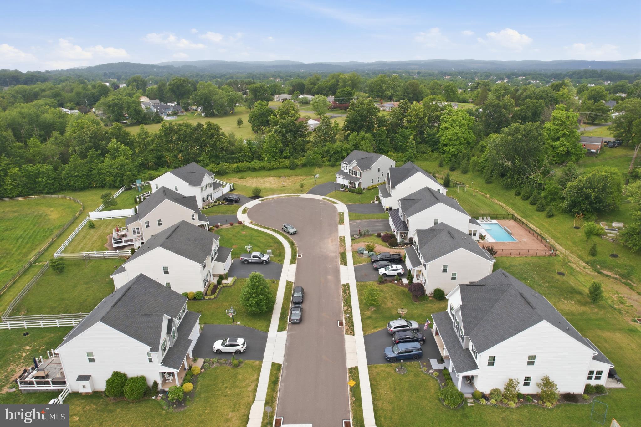 HANOVER POINTE - Residential