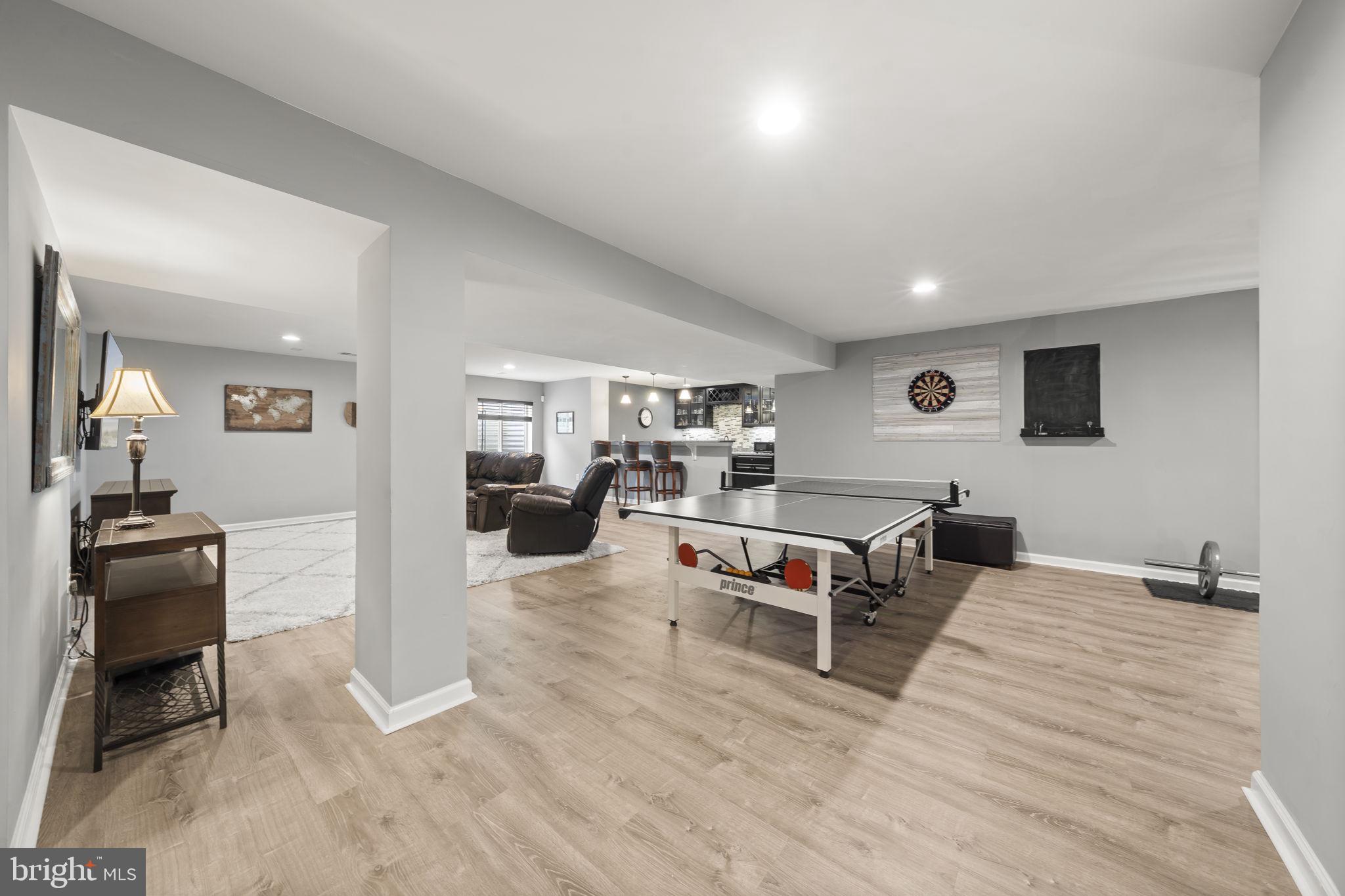 HANOVER POINTE - Residential