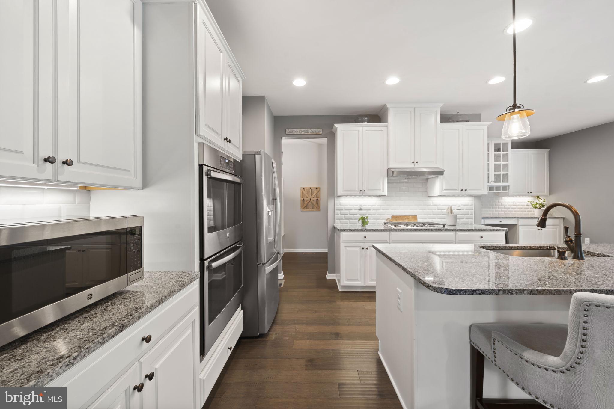 HANOVER POINTE - Residential