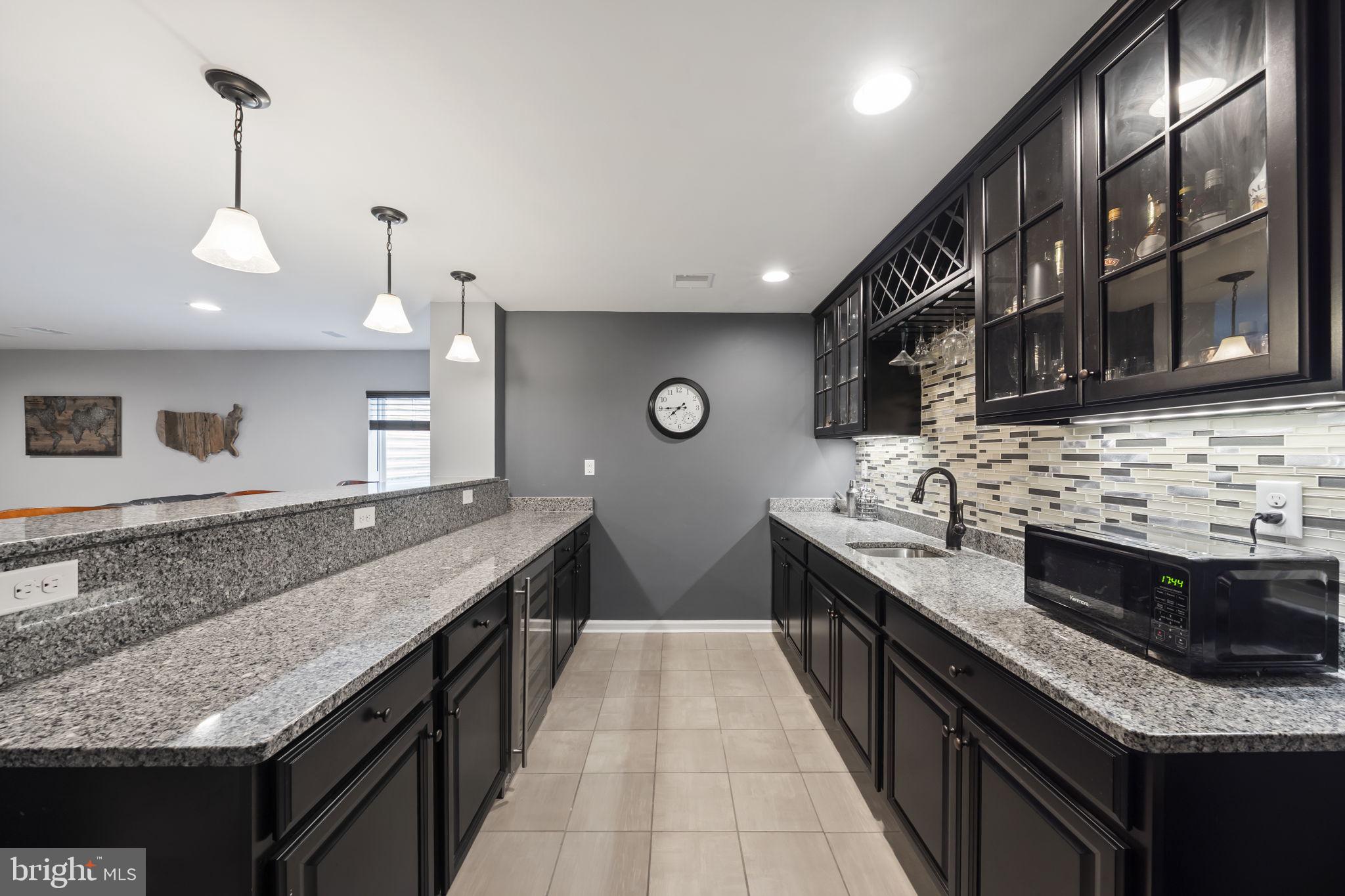 HANOVER POINTE - Residential