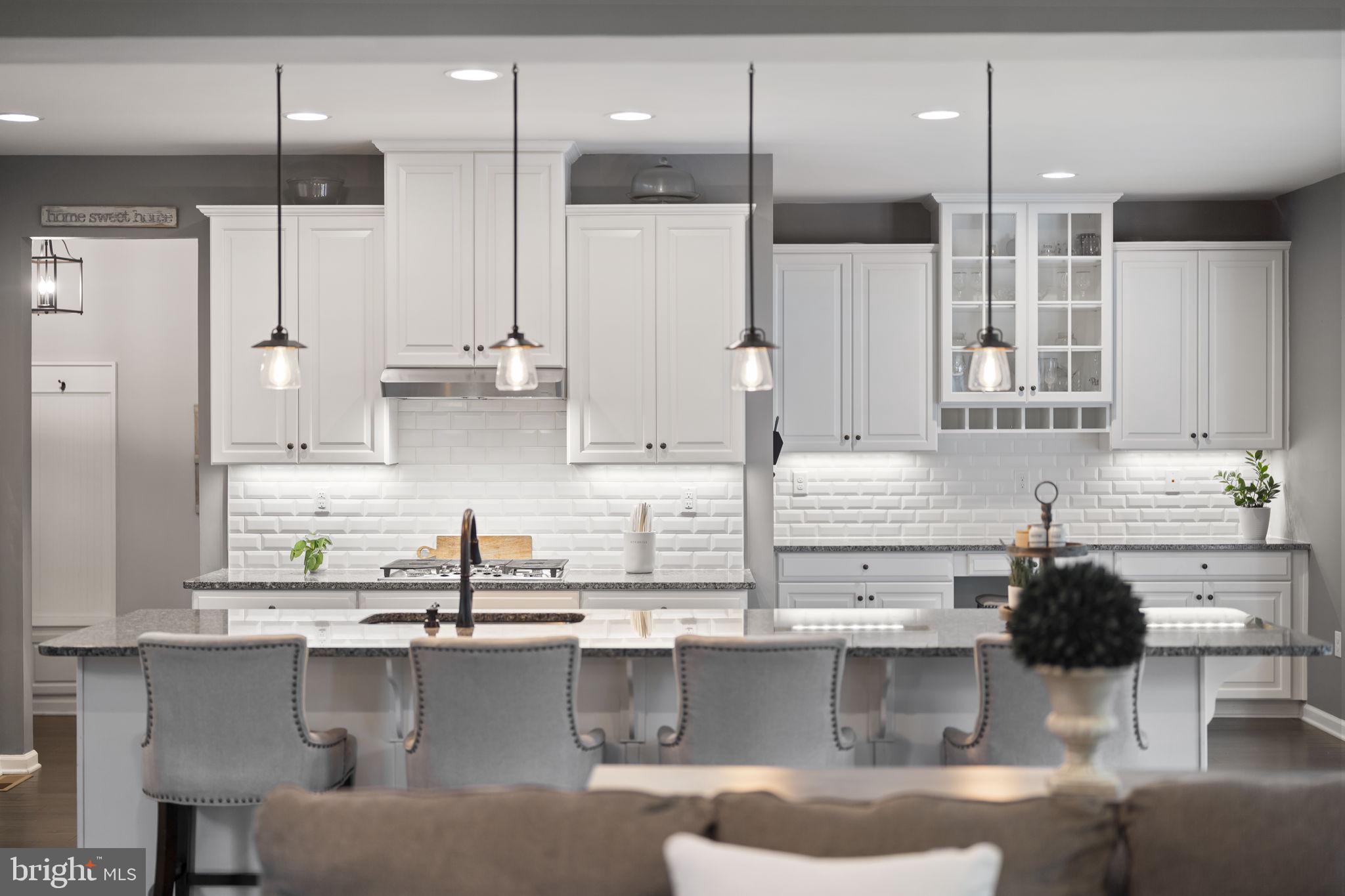 HANOVER POINTE - Residential