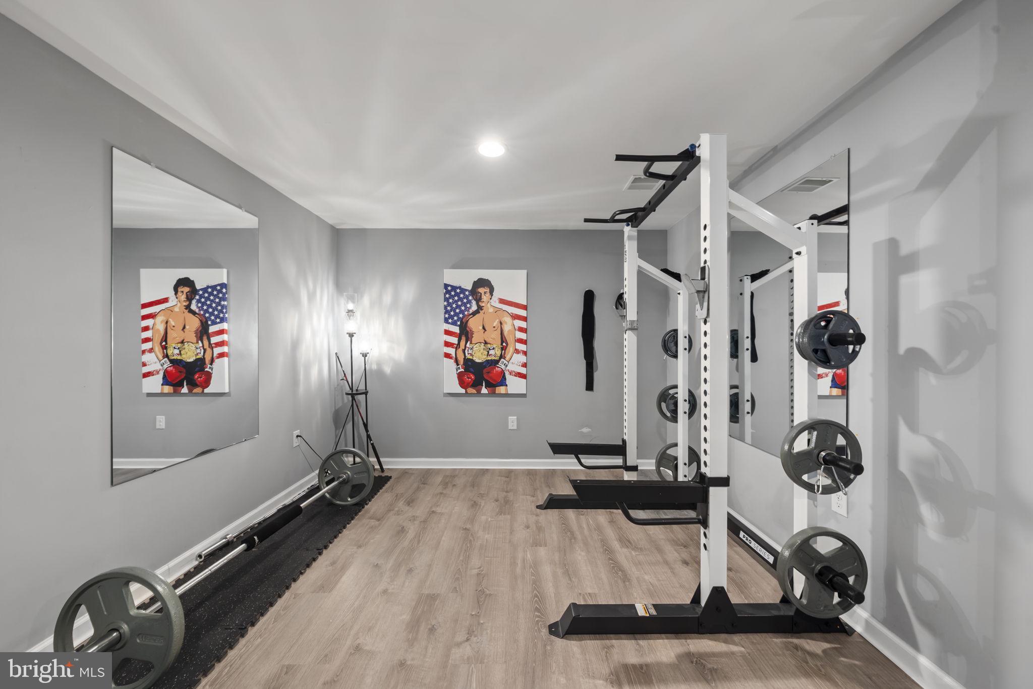 HANOVER POINTE - Residential