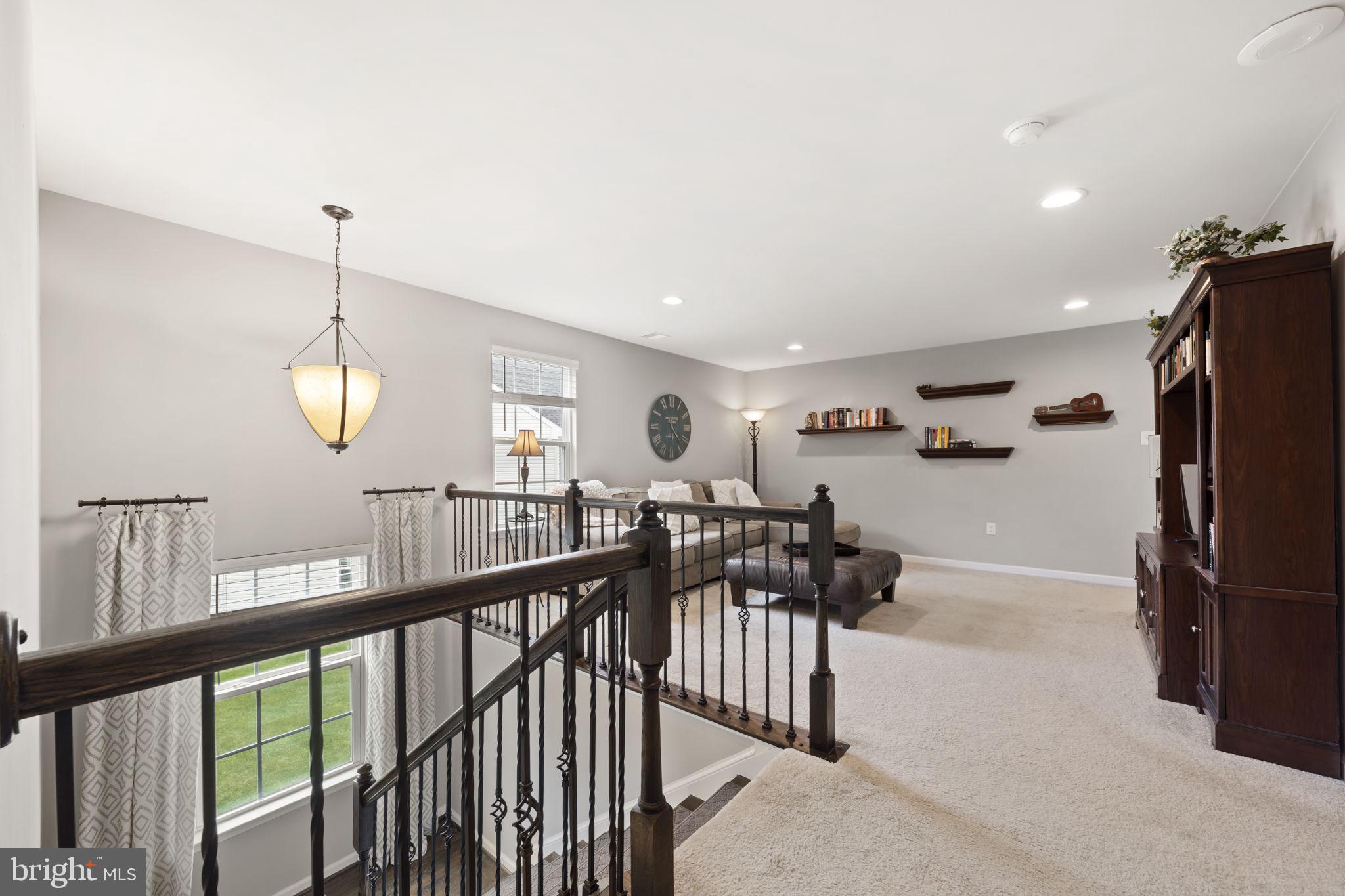 HANOVER POINTE - Residential