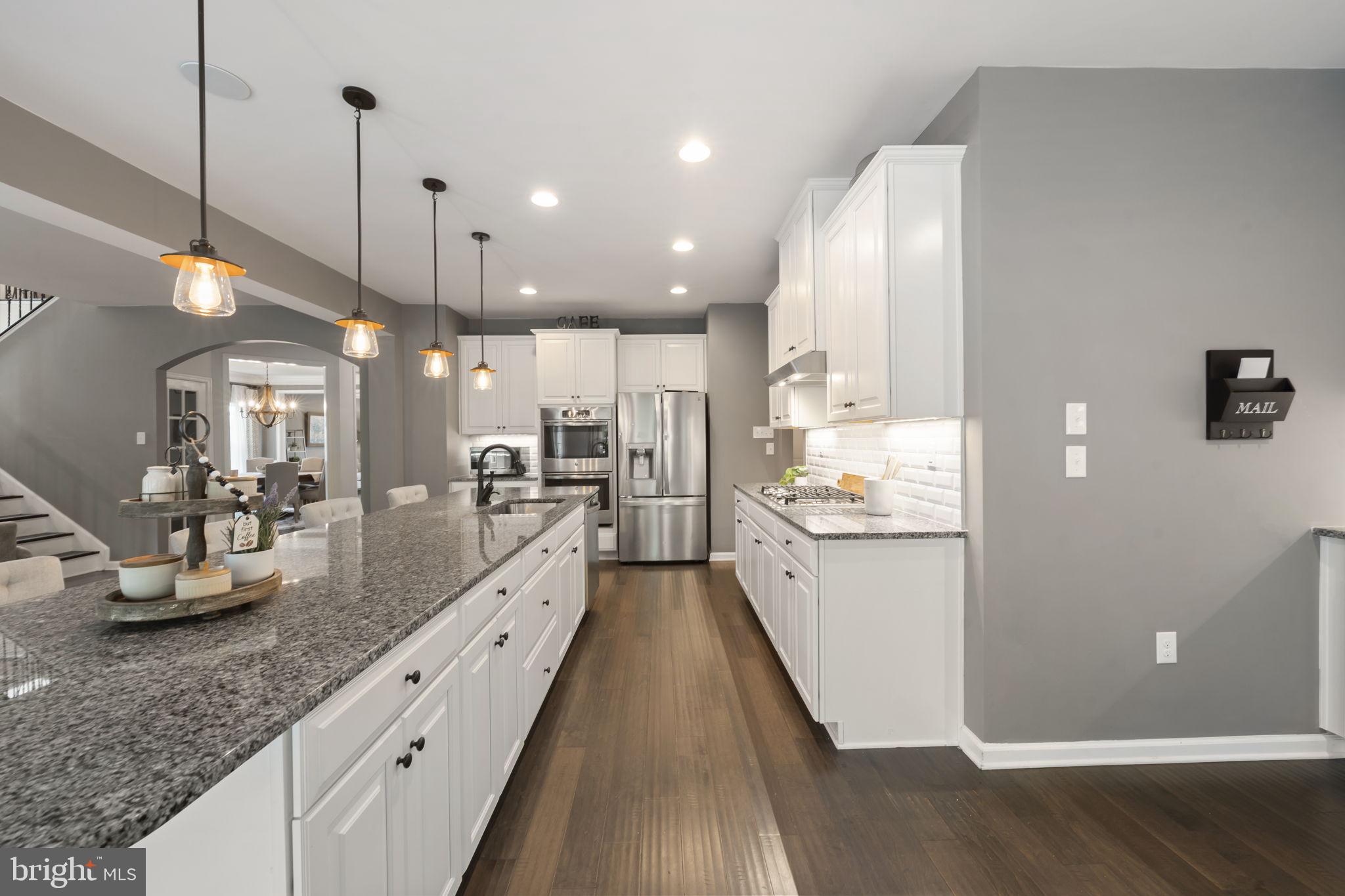 HANOVER POINTE - Residential