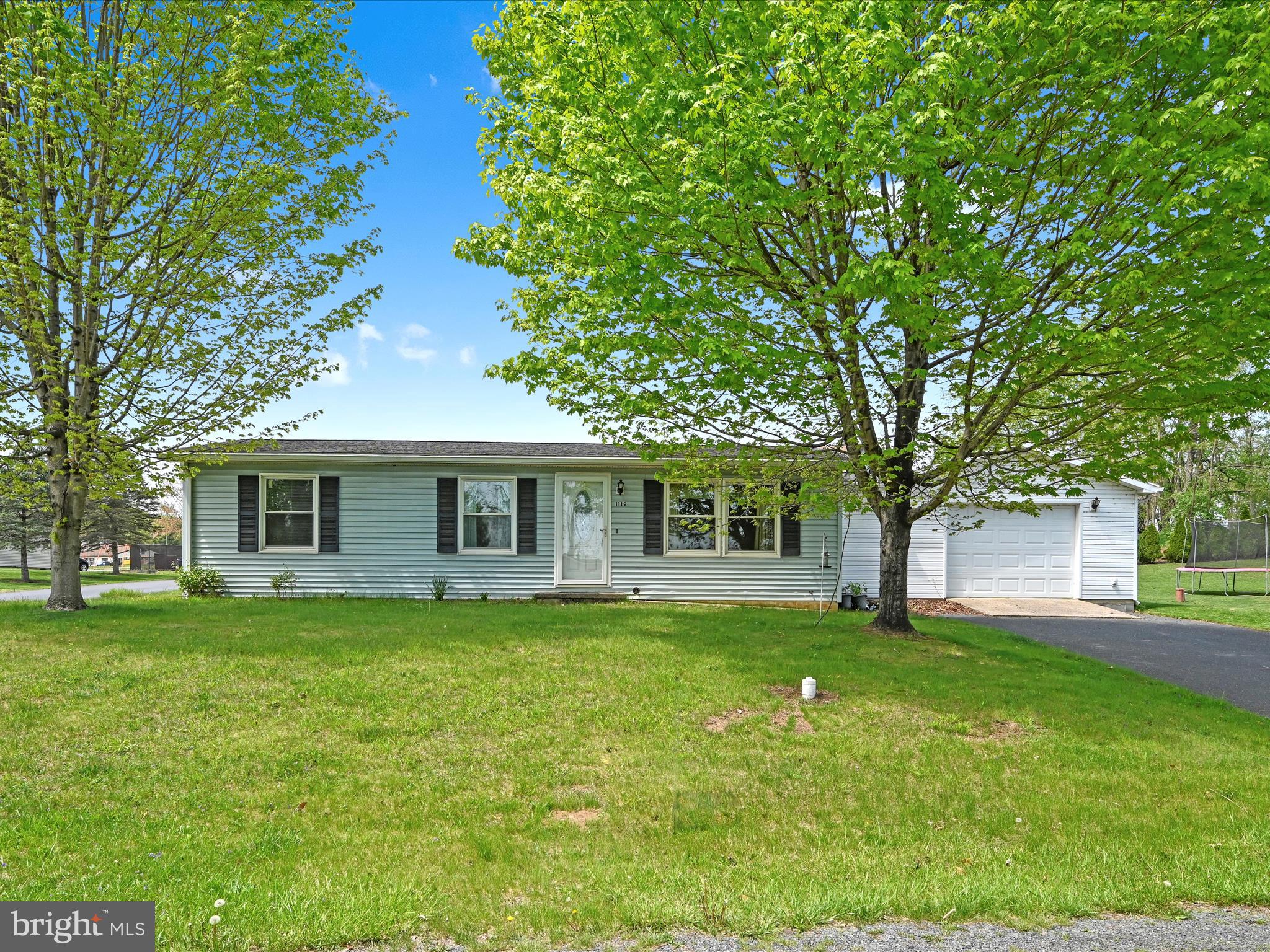 Welcome to your new home in the heart of Newport! This 3-bedroom, 1 full bathroom home offers comfortable living with a practical layout perfect for first-time buyers, those looking to downsize, or anyone seeking an affordable home option.

Step inside to find a inviting living room with plenty of light, leading into the dining area and kitchen — ideal for home-cooked meals and gatherings. The home features three nice sized bedrooms, each with closet space, and a full bathroom.

Outside, enjoy a peaceful setting with a small yard that's easy to maintain — perfect for gardening, outdoor relaxing, or even adding your personal touches. Located just minutes from downtown Newport.

Whether you're looking for a cozy starter home or an investment property, this affordable home may just be for you. Schedule your showing today!