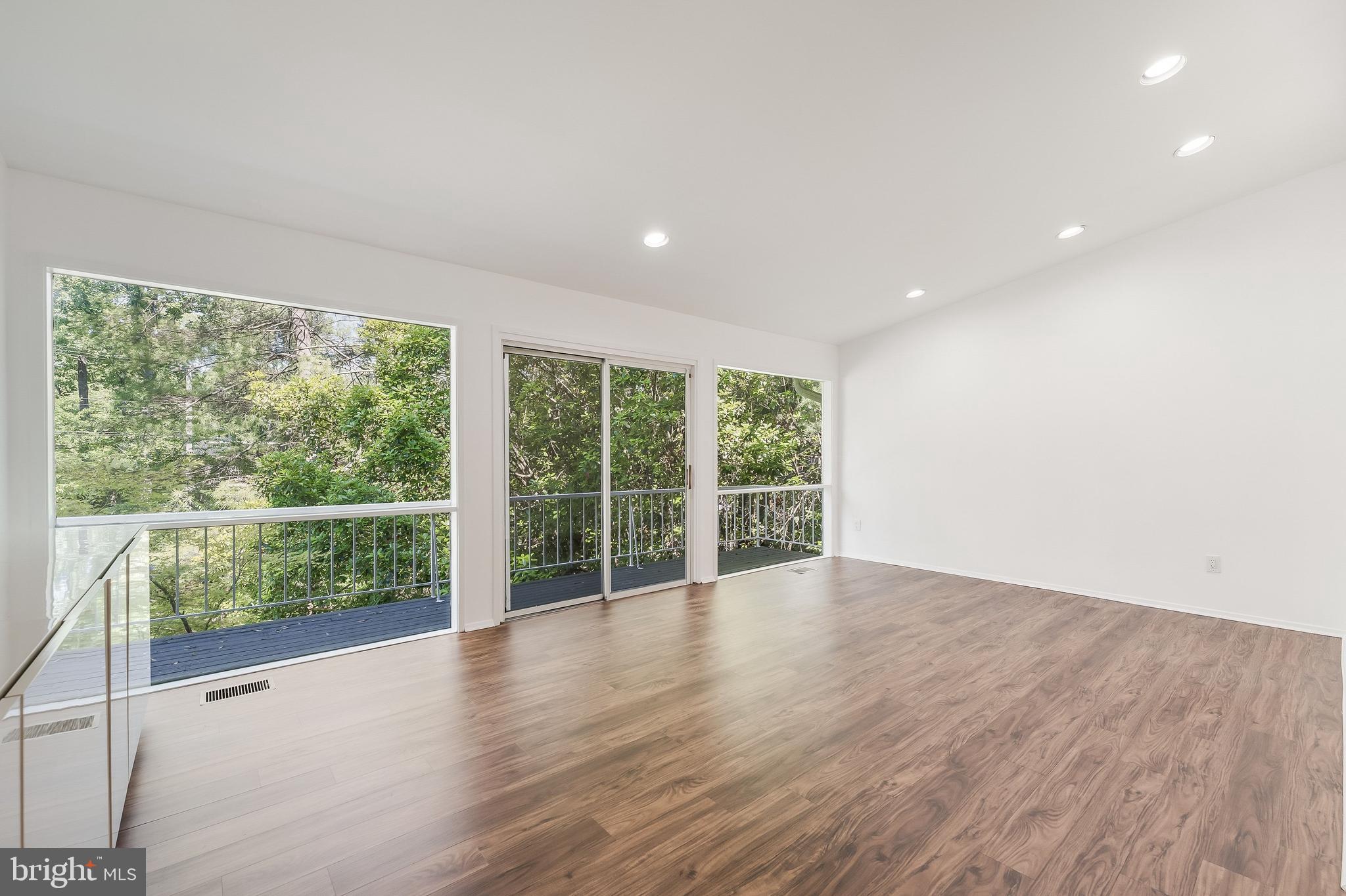 GLEN PARK - Residential