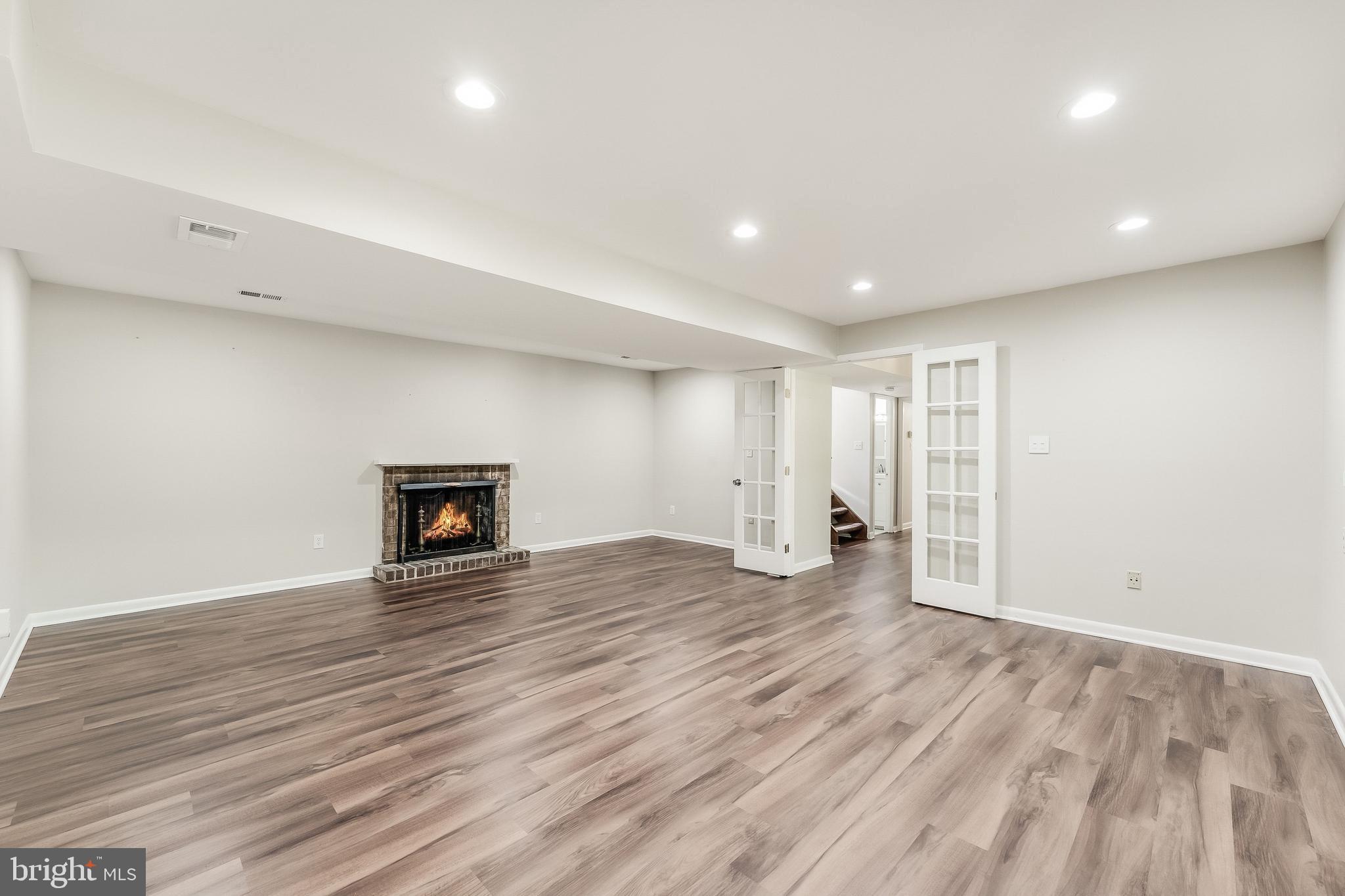 GLEN PARK - Residential