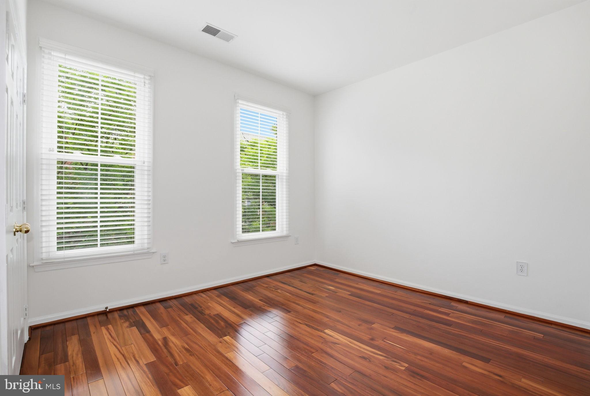 KING FARM - Residential