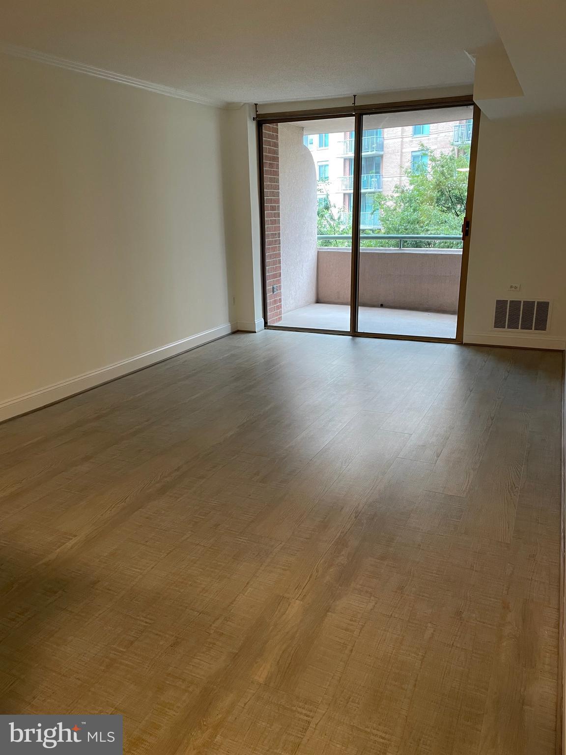 DOWNTOWN BETHESDA - Residential