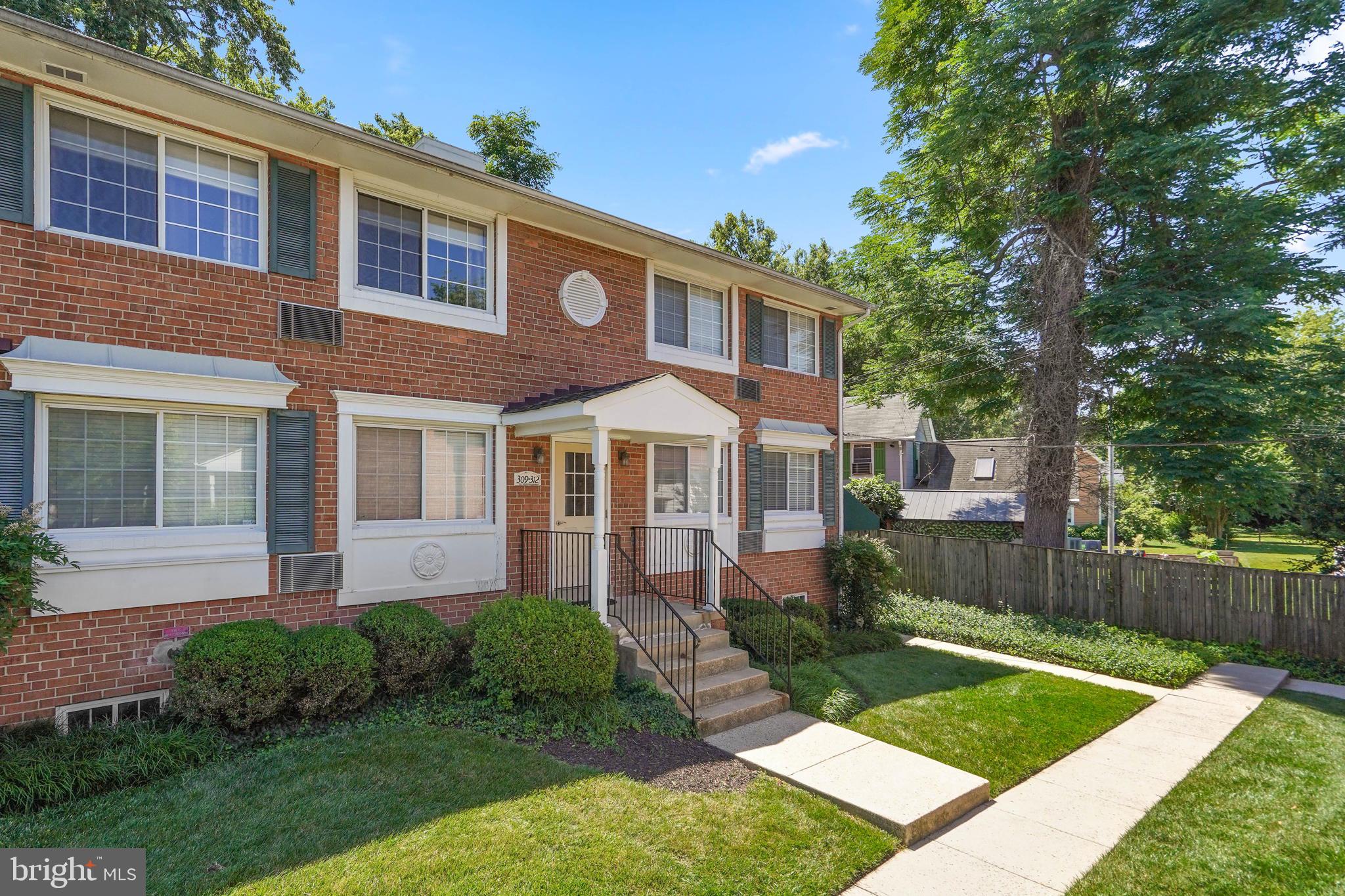 THE OAKS MAIN STREET LAUREL - Residential