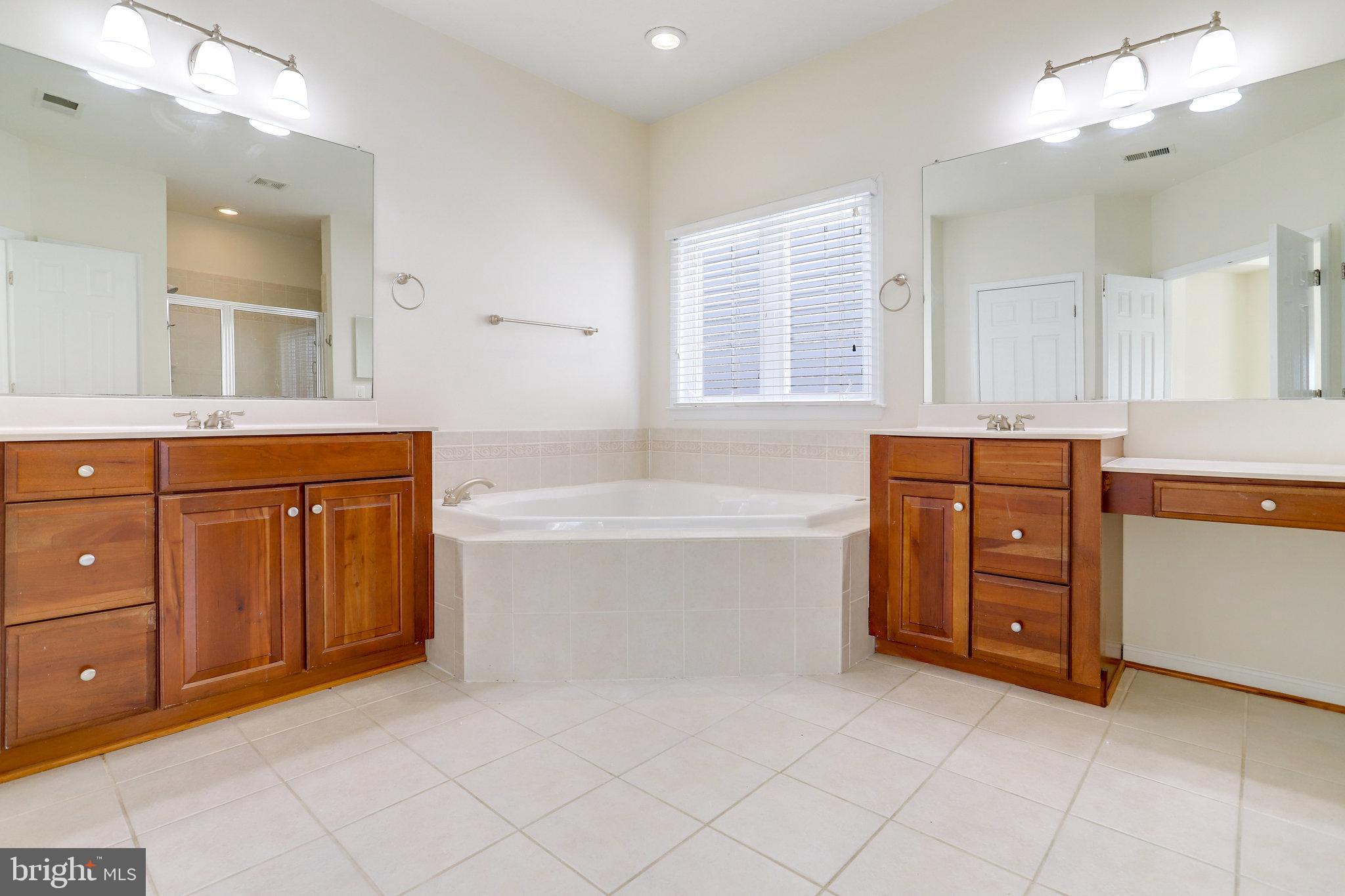 LAUREL HIGHLANDS - Residential