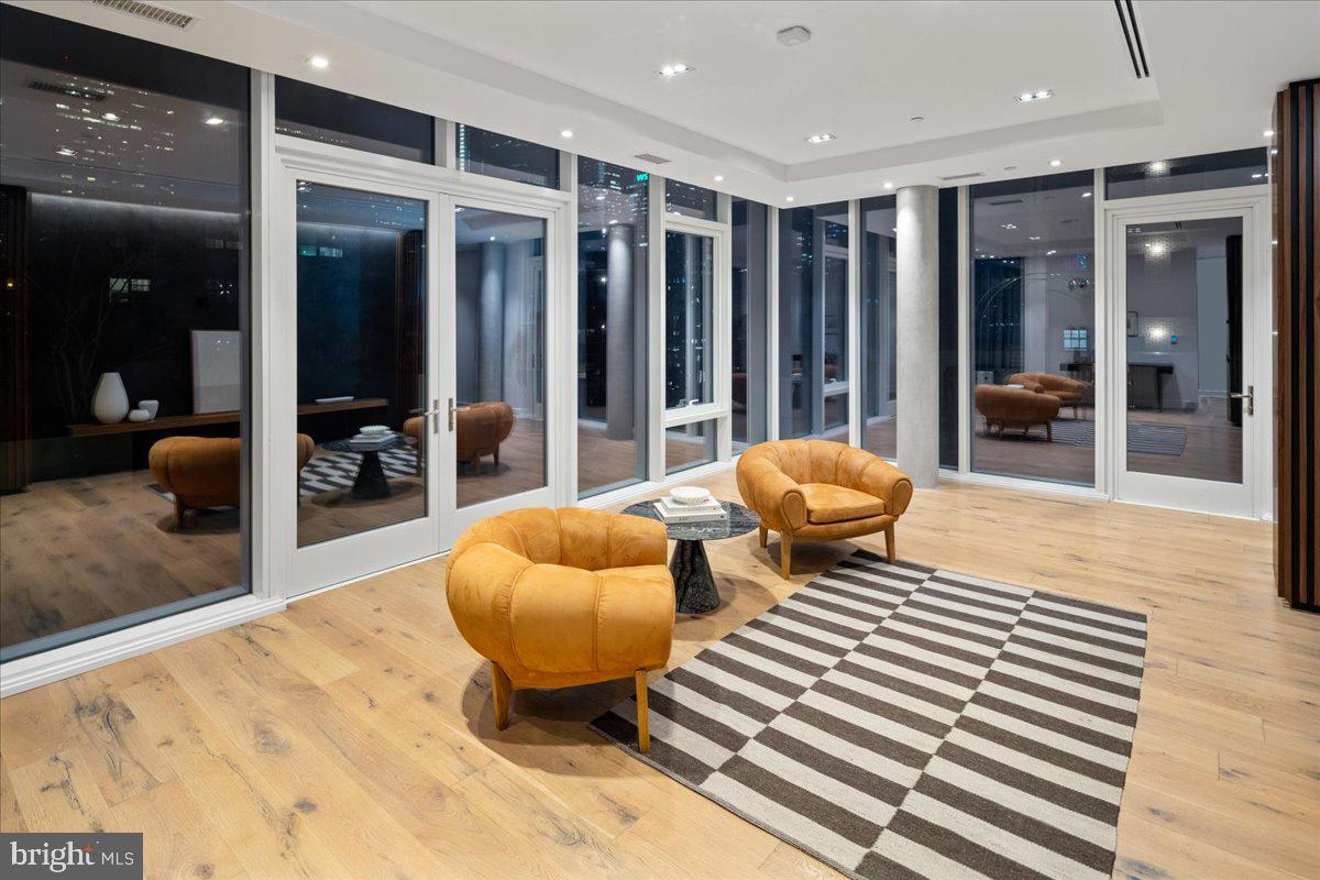 RITTENHOUSE SQUARE - Residential Lease