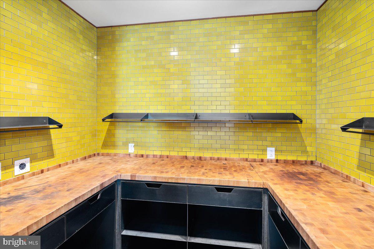 RITTENHOUSE SQUARE - Residential Lease