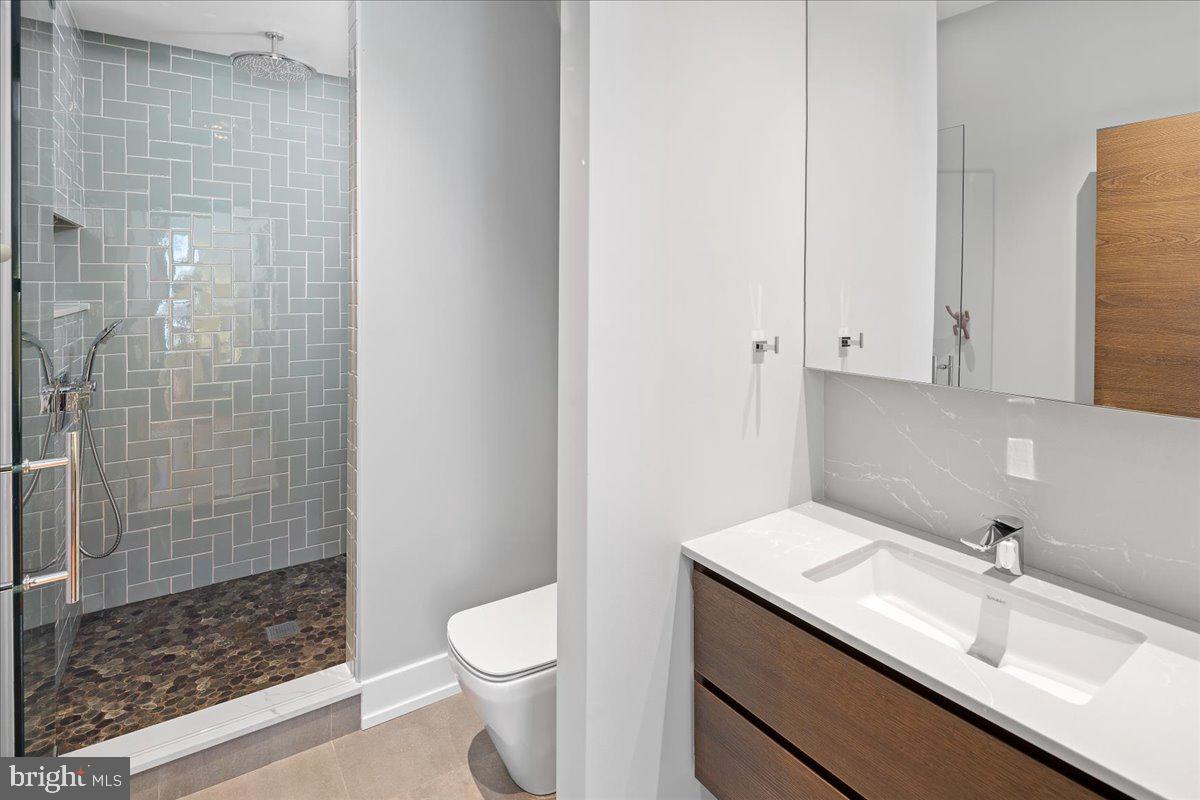 RITTENHOUSE SQUARE - Residential Lease