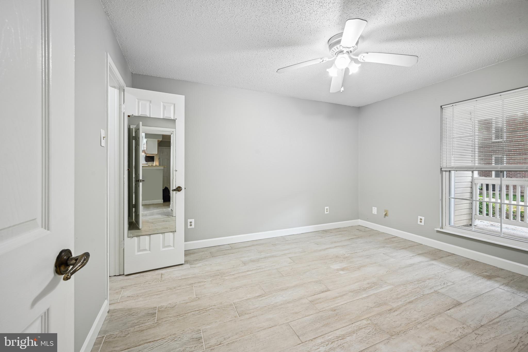 FOUNTAINS AT MCLEAN - Residential Lease