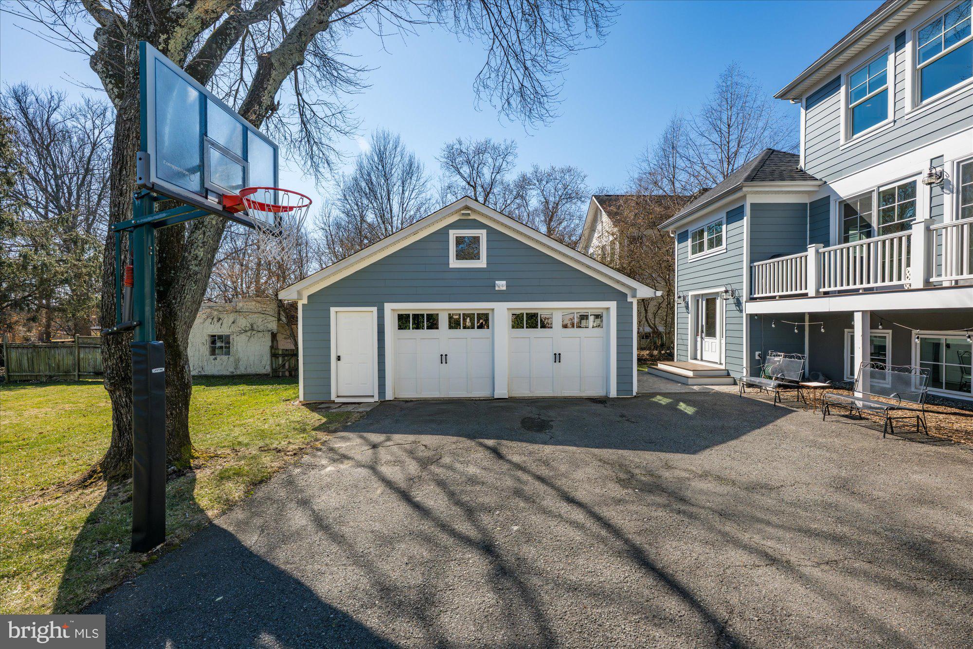 NORTH ARLINGTON - Residential