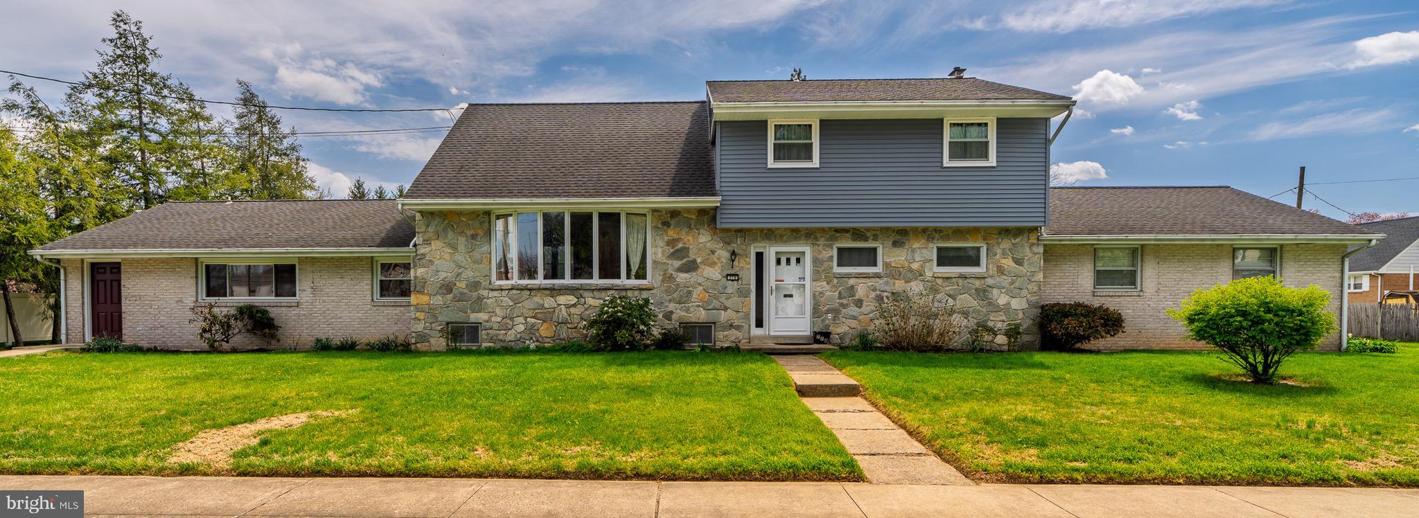 LANDISVILLE - Residential