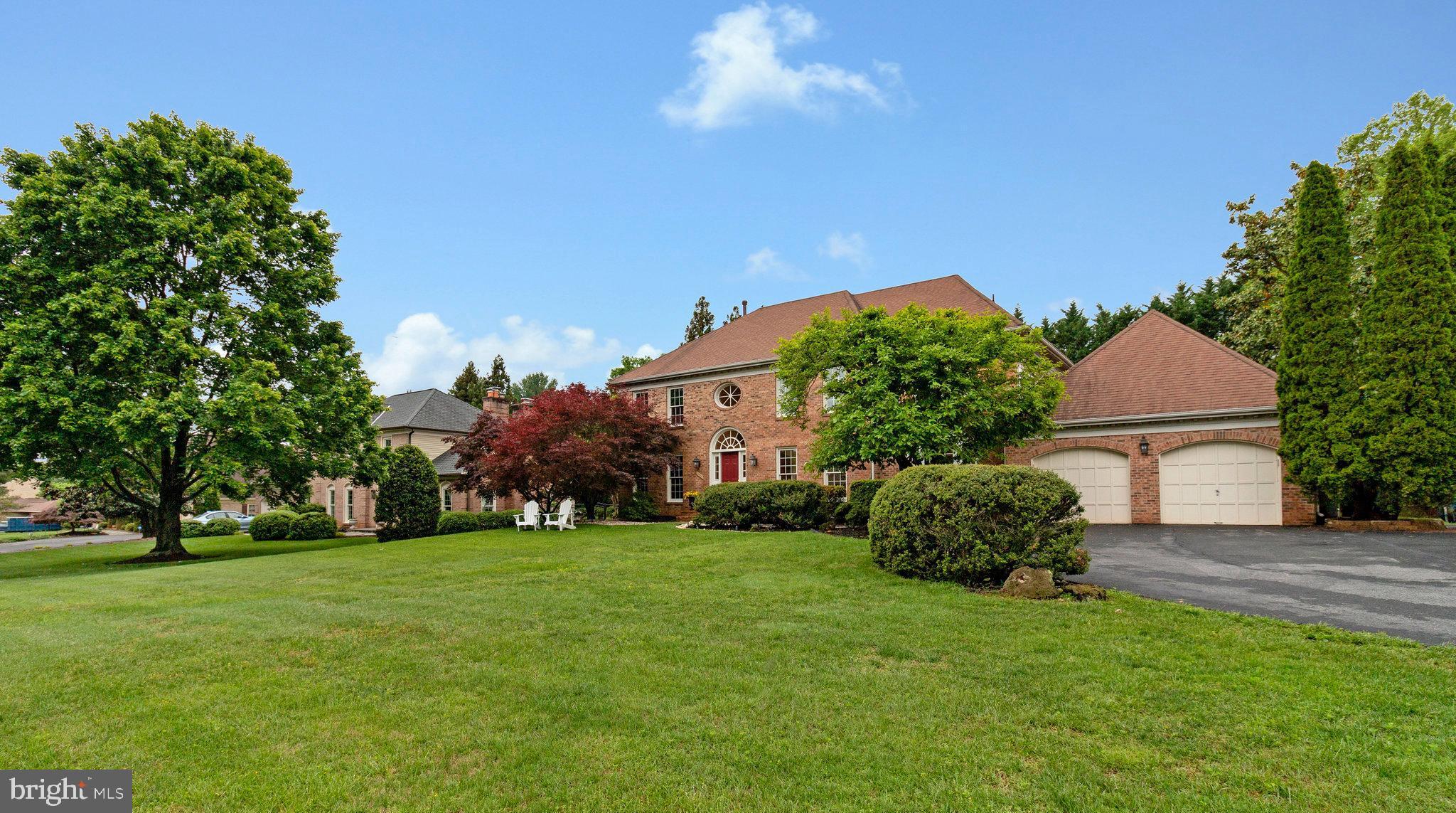 FALCONHURST - Residential
