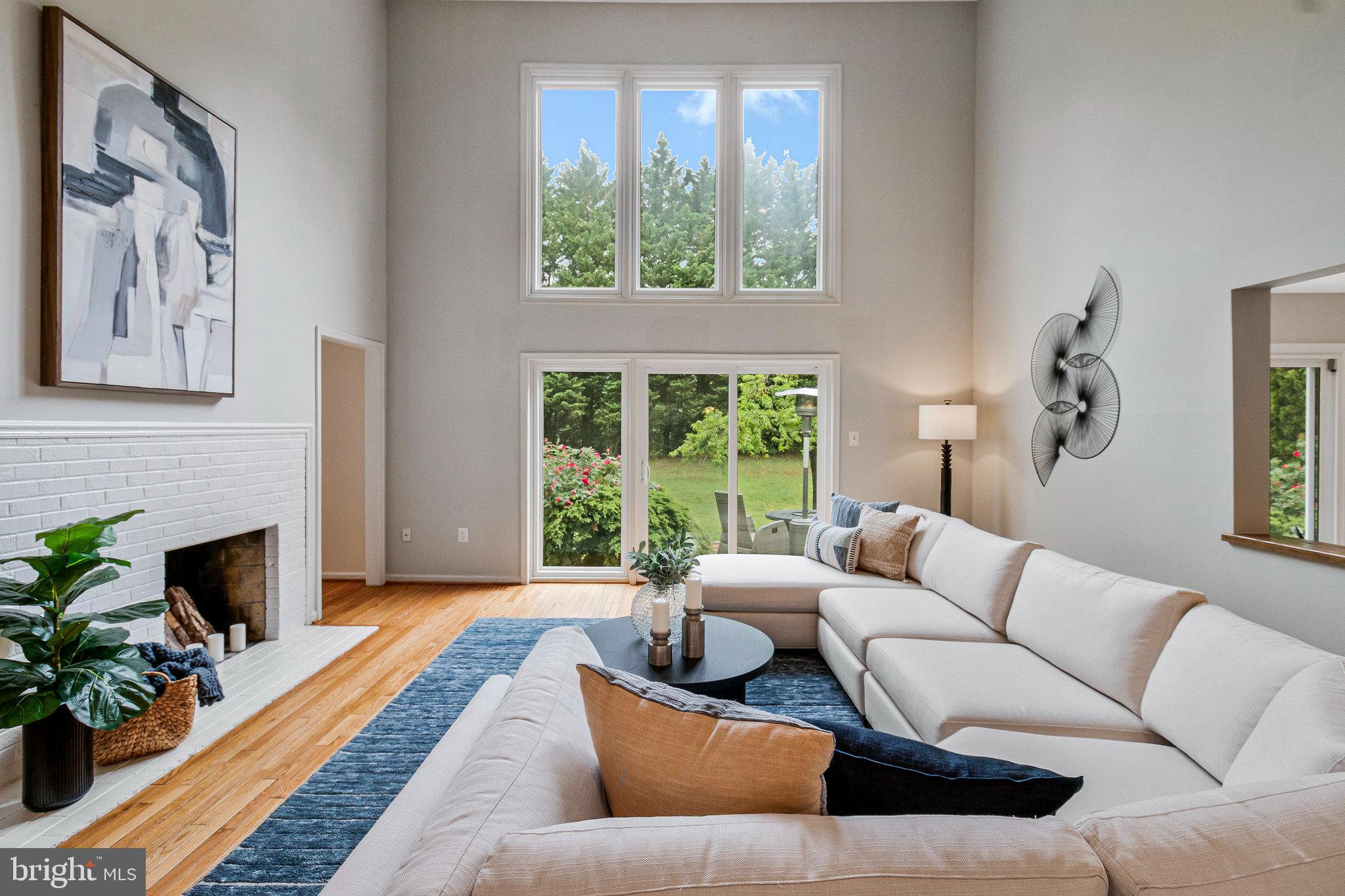 FALCONHURST - Residential