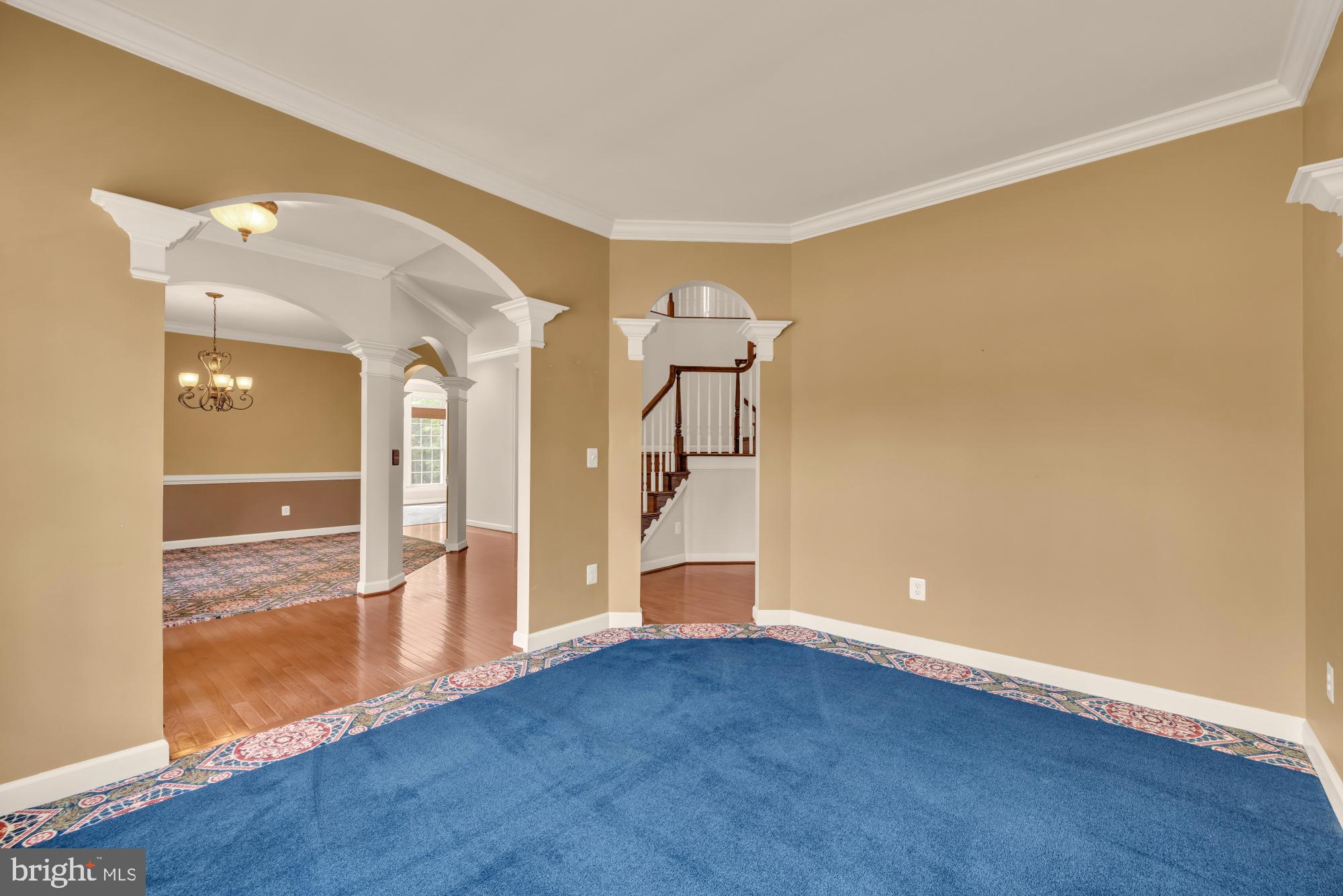 STONEWALL MANOR - Residential