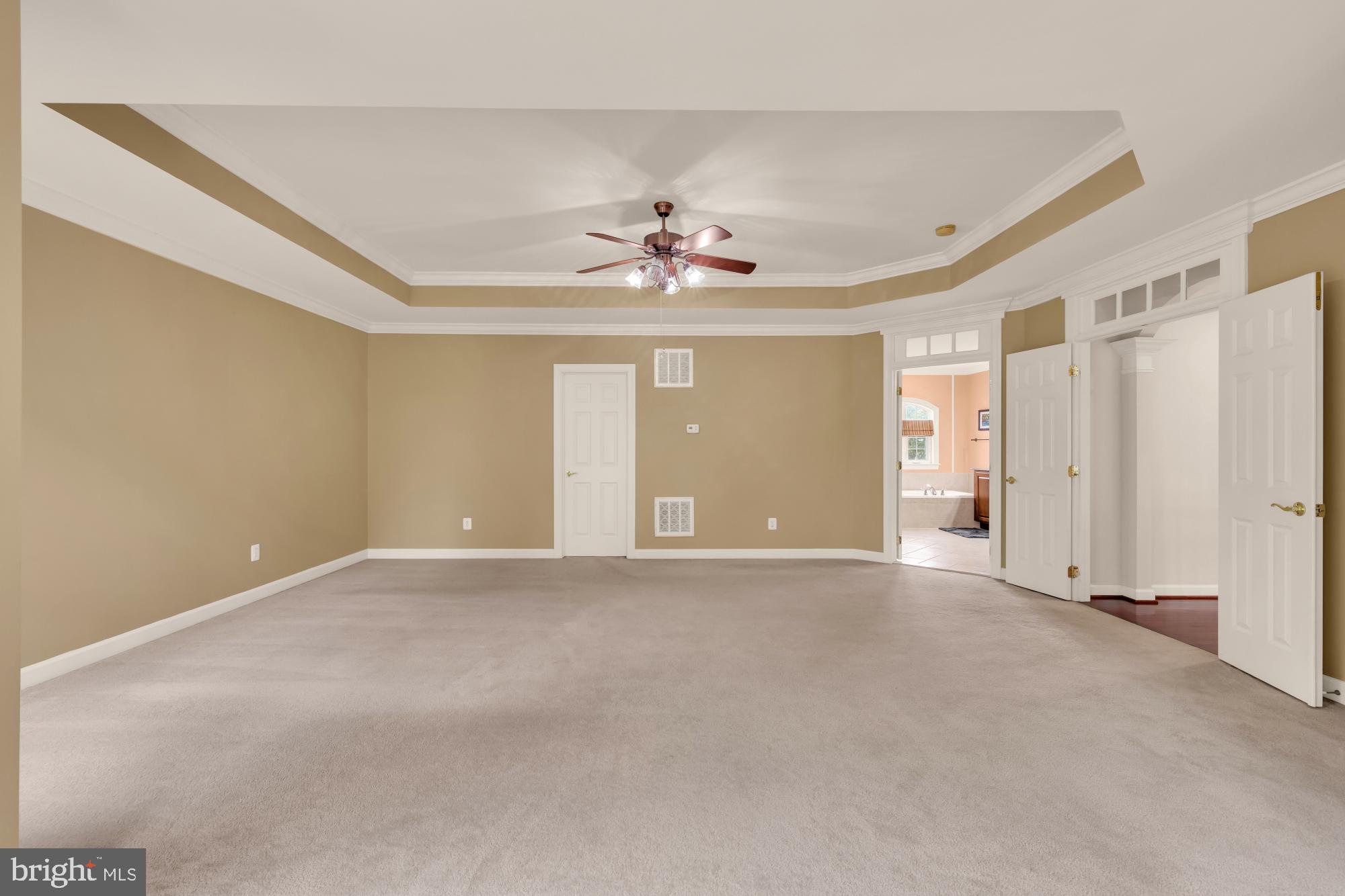 STONEWALL MANOR - Residential