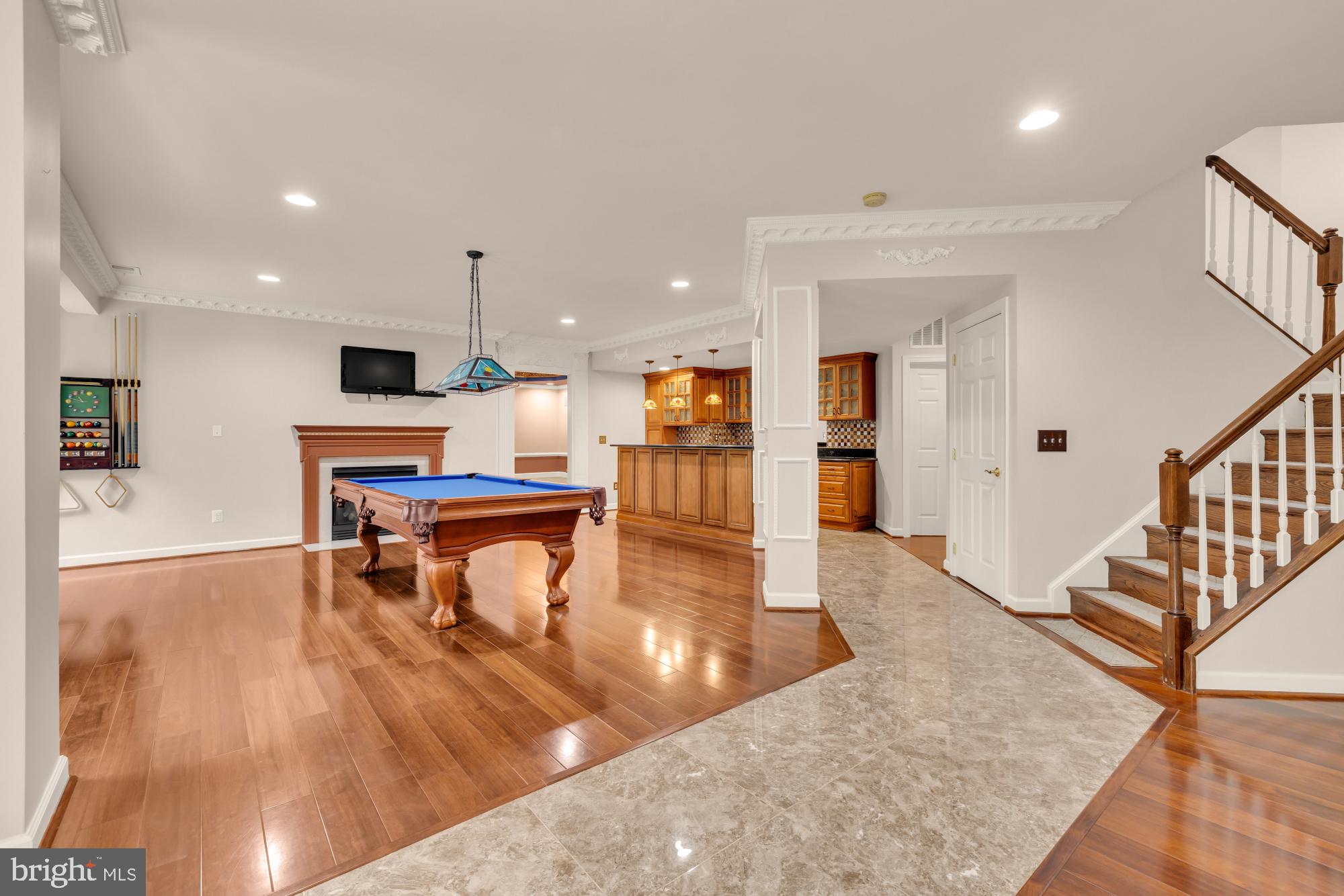 STONEWALL MANOR - Residential