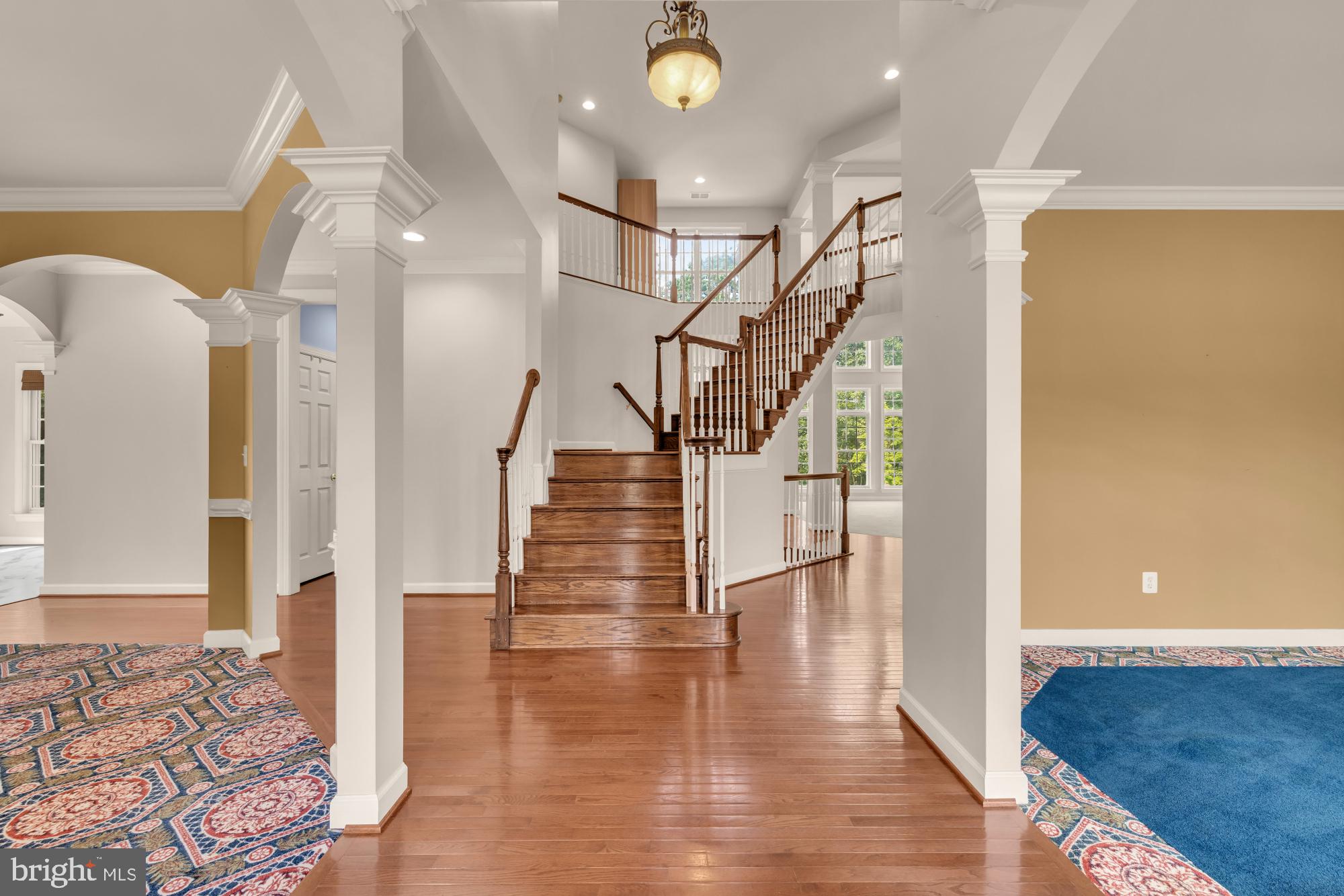 STONEWALL MANOR - Residential