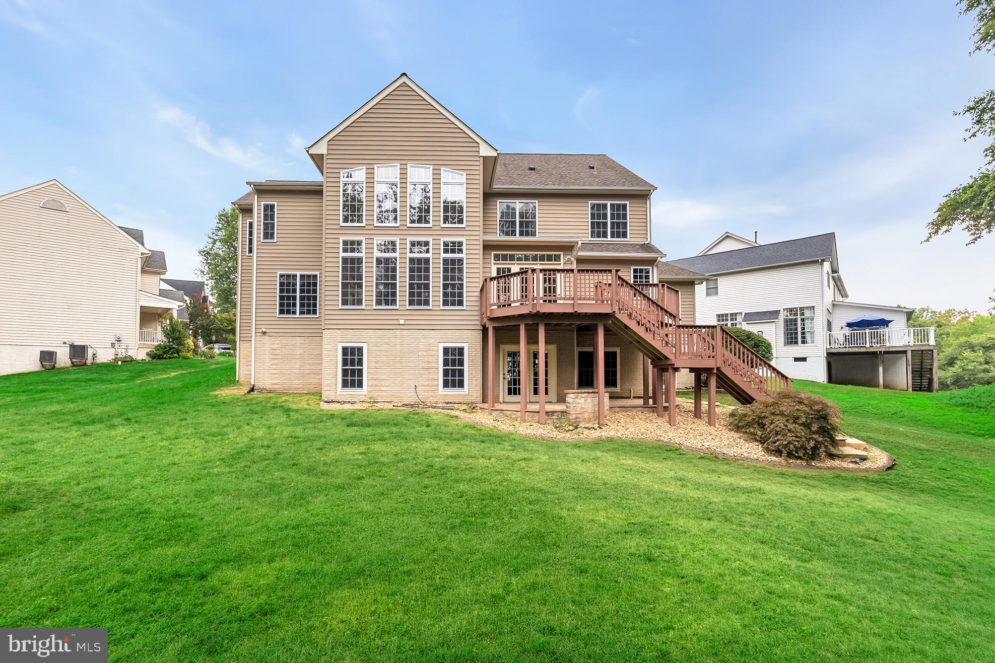 STONEWALL MANOR - Residential
