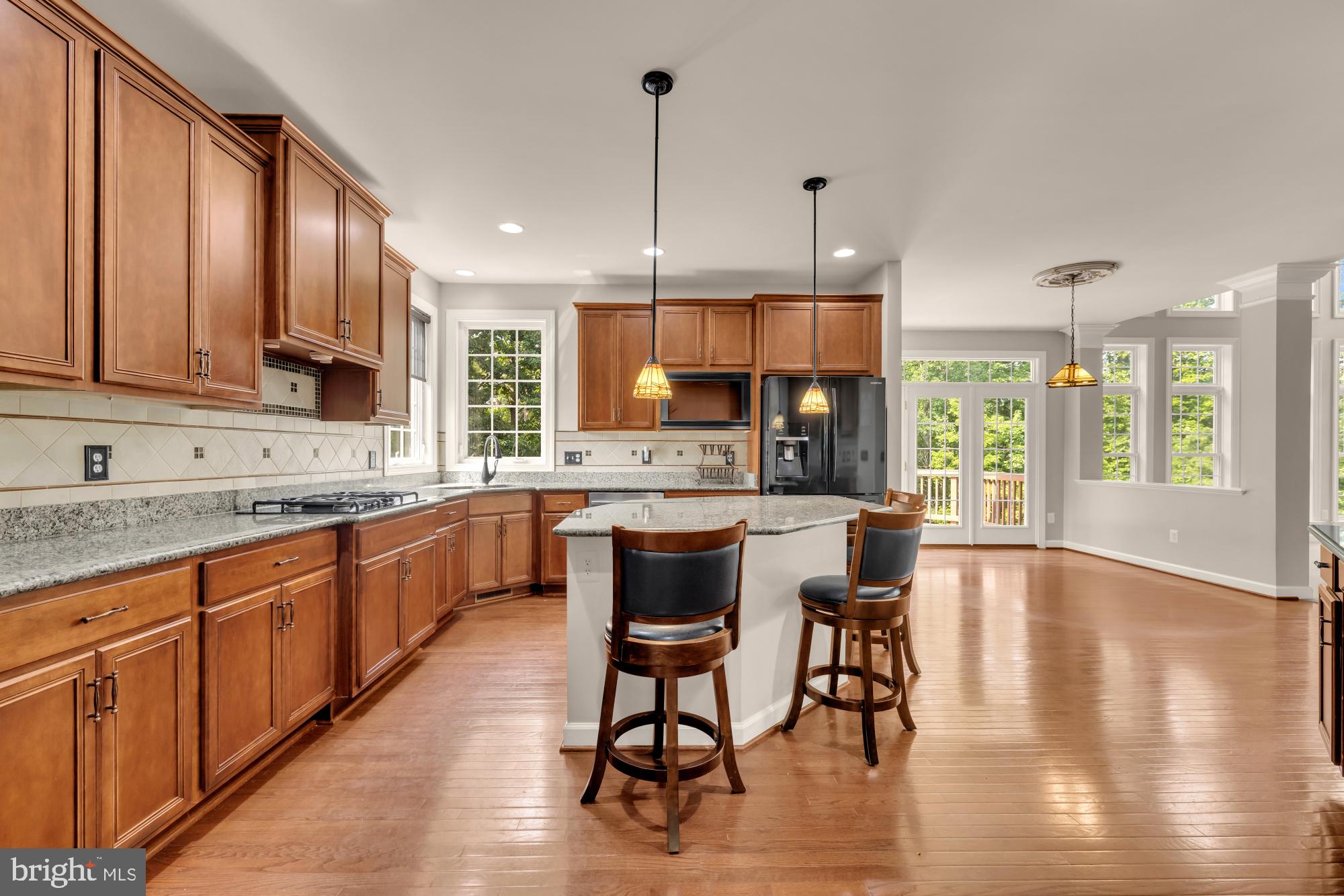 STONEWALL MANOR - Residential