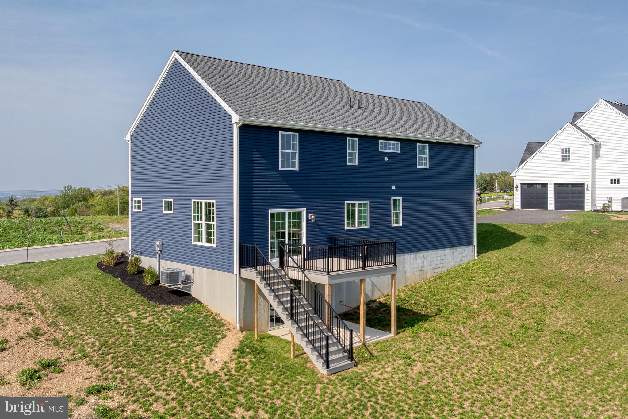 RIVER RIDGE HILLS - Residential