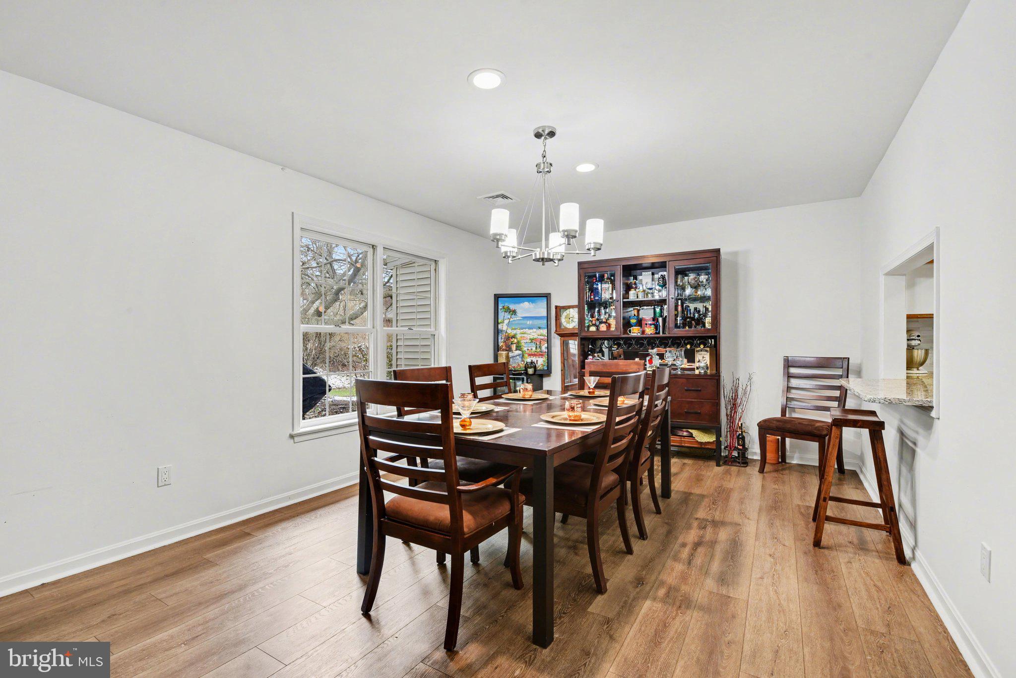 CAMBRIDGE COMMONS - Residential