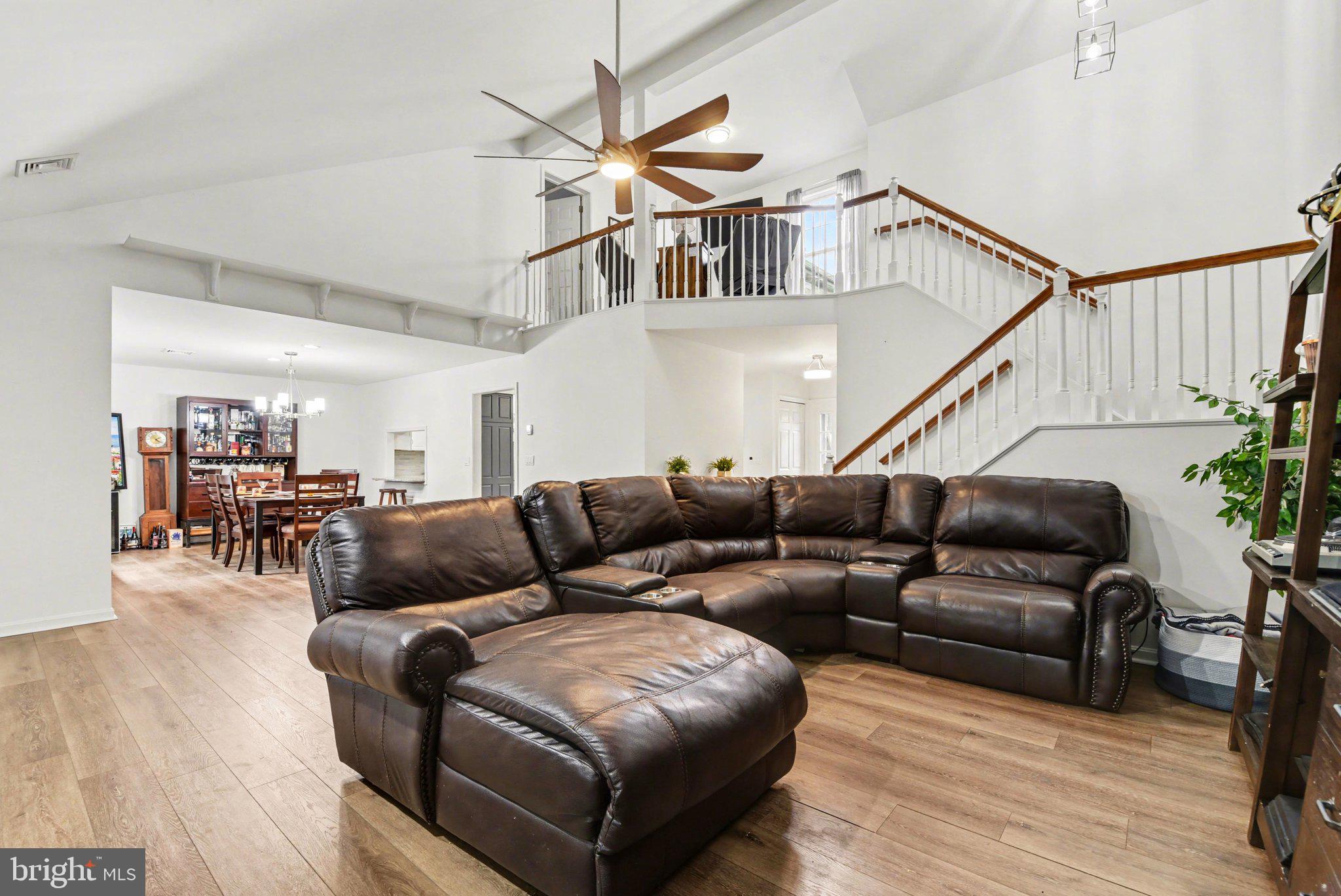 CAMBRIDGE COMMONS - Residential