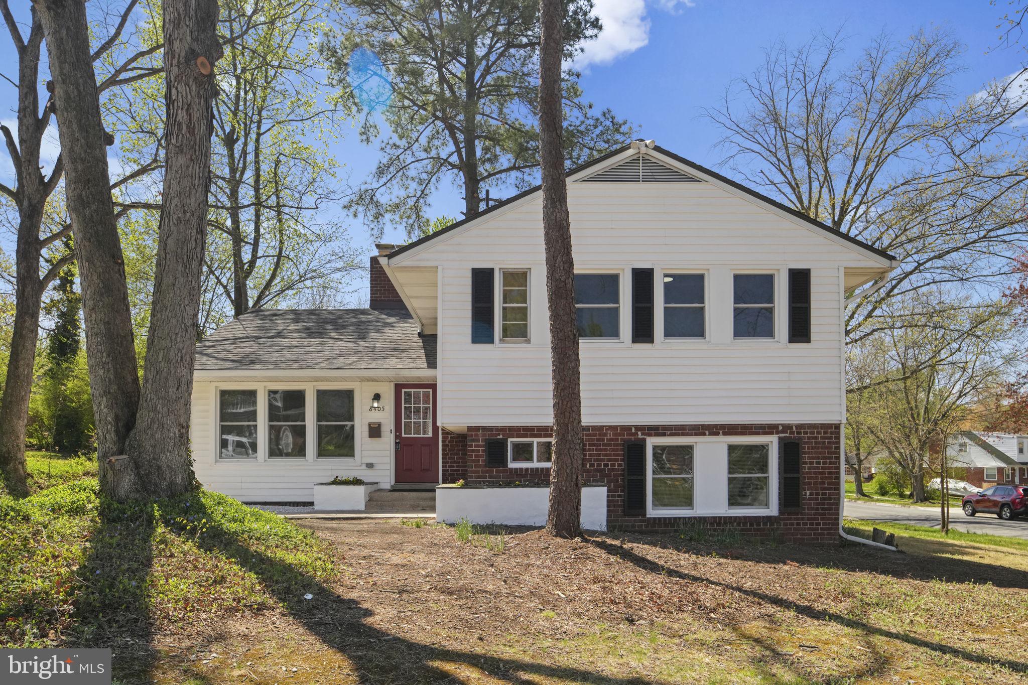NEW CARROLLTON - Residential