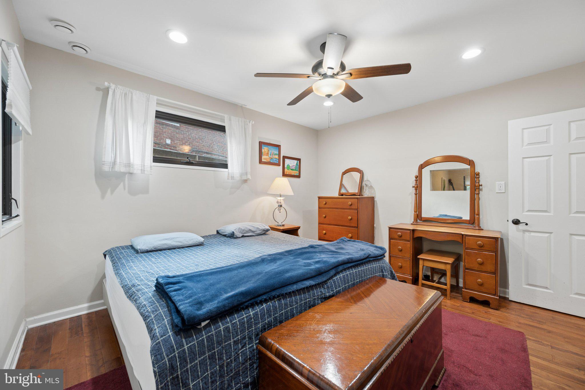 CAROLE HIGHLANDS - Residential