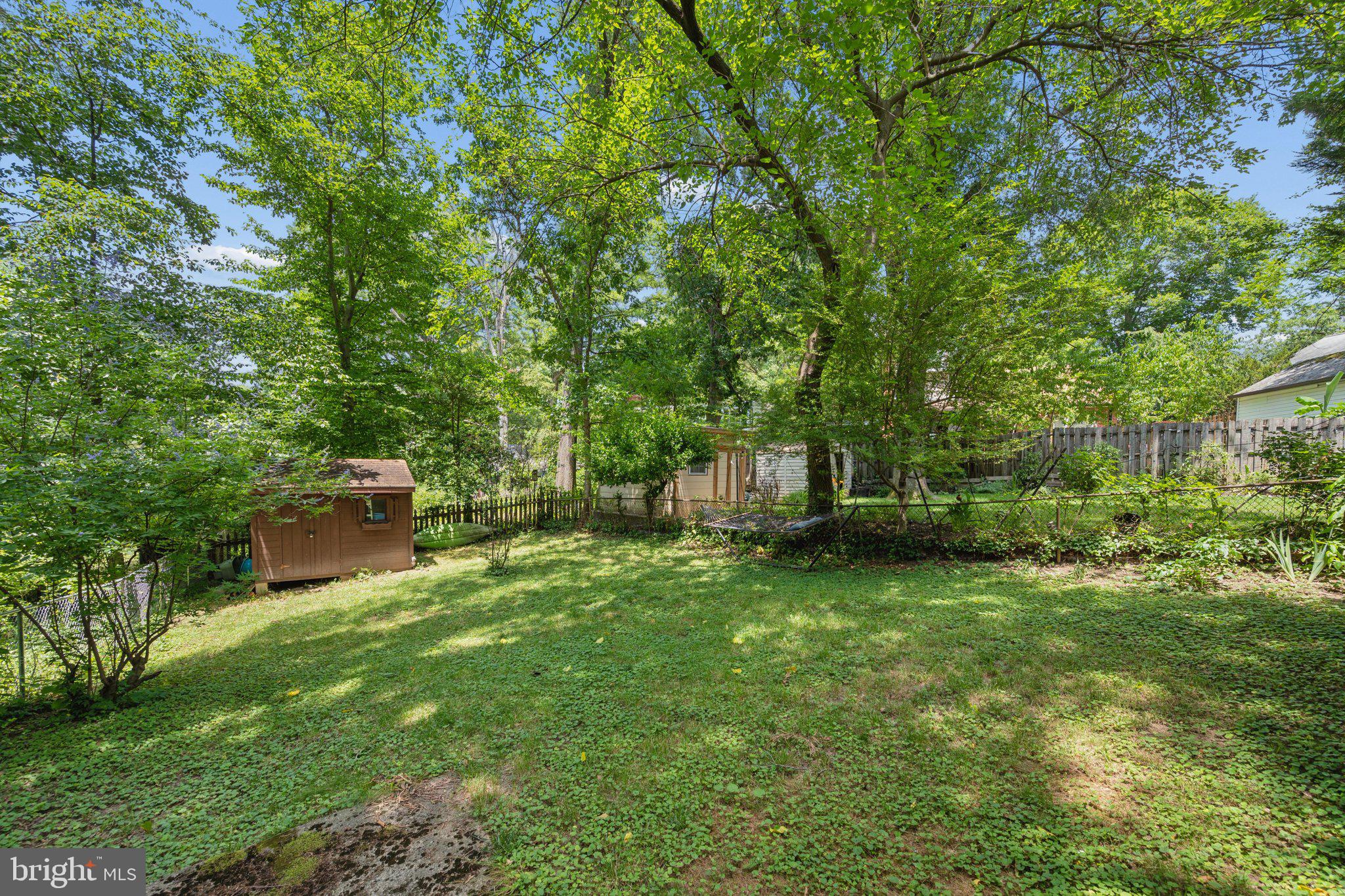 CAROLE HIGHLANDS - Residential