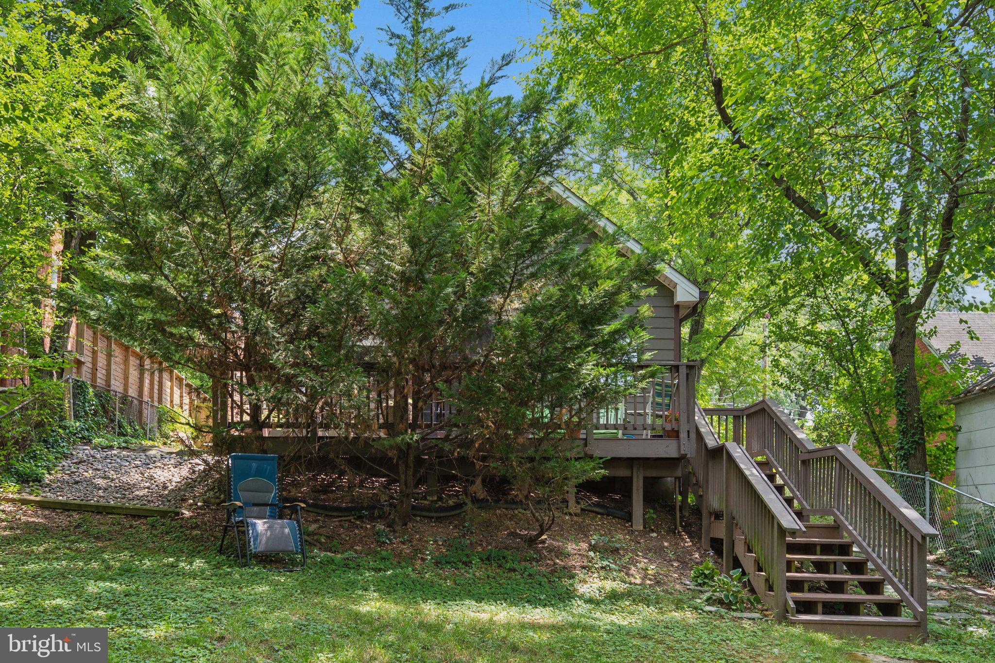 CAROLE HIGHLANDS - Residential