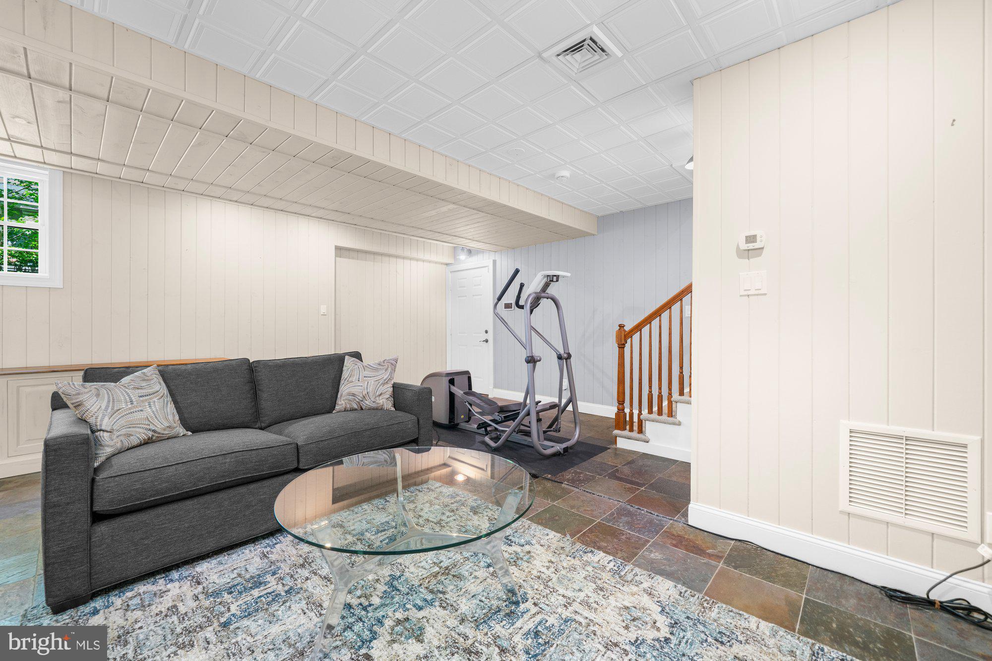 NON AVAILABLE - Residential