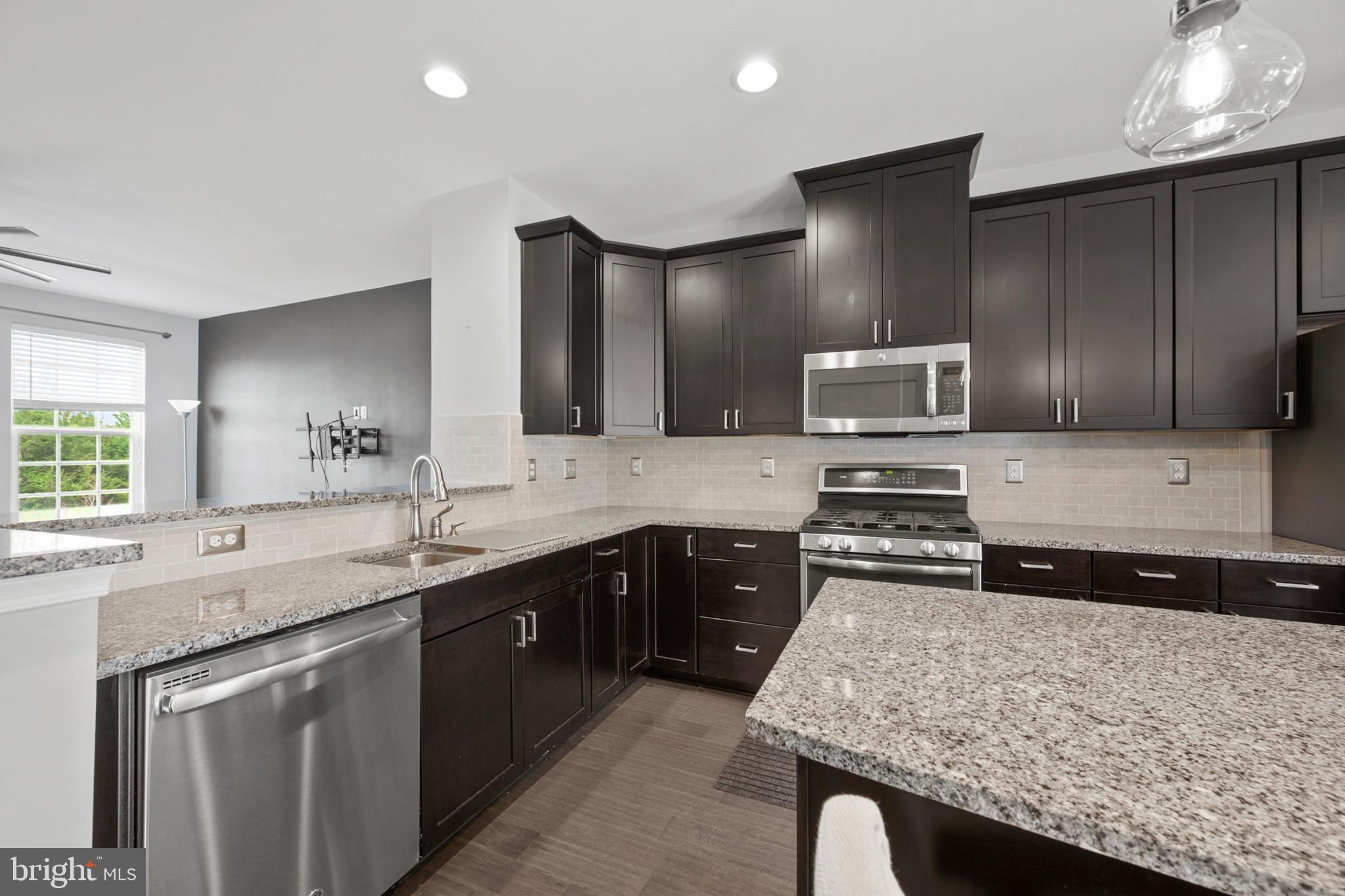 LAKE FREDERICK - Residential