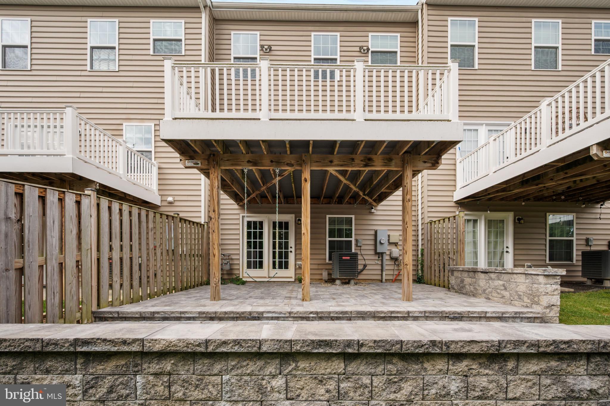 LAKE FREDERICK - Residential