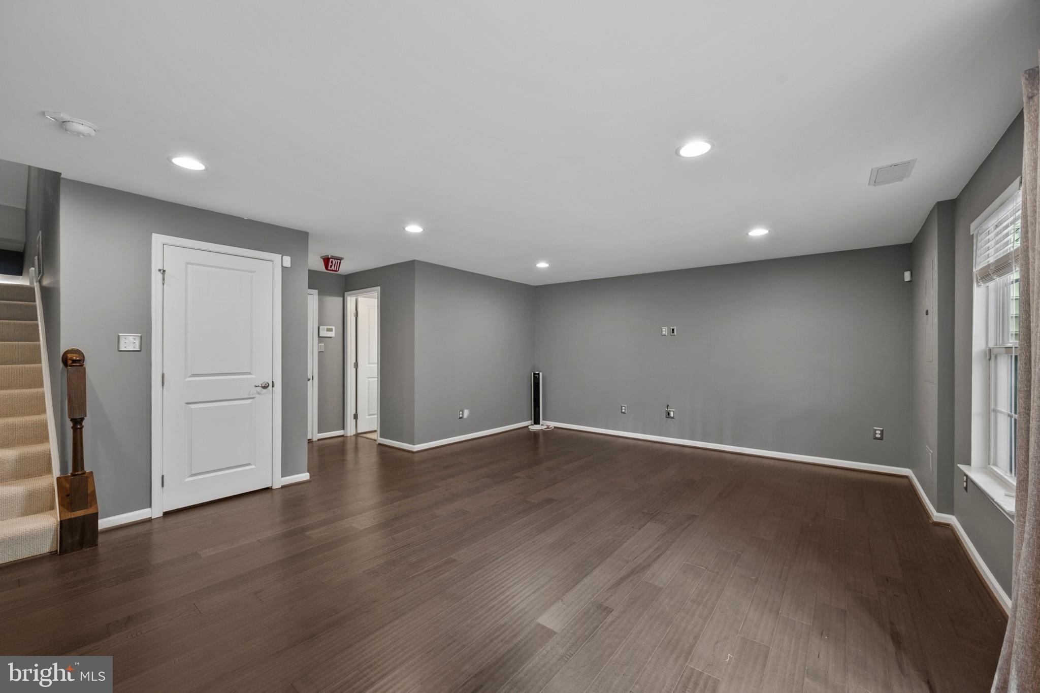 LAKE FREDERICK - Residential