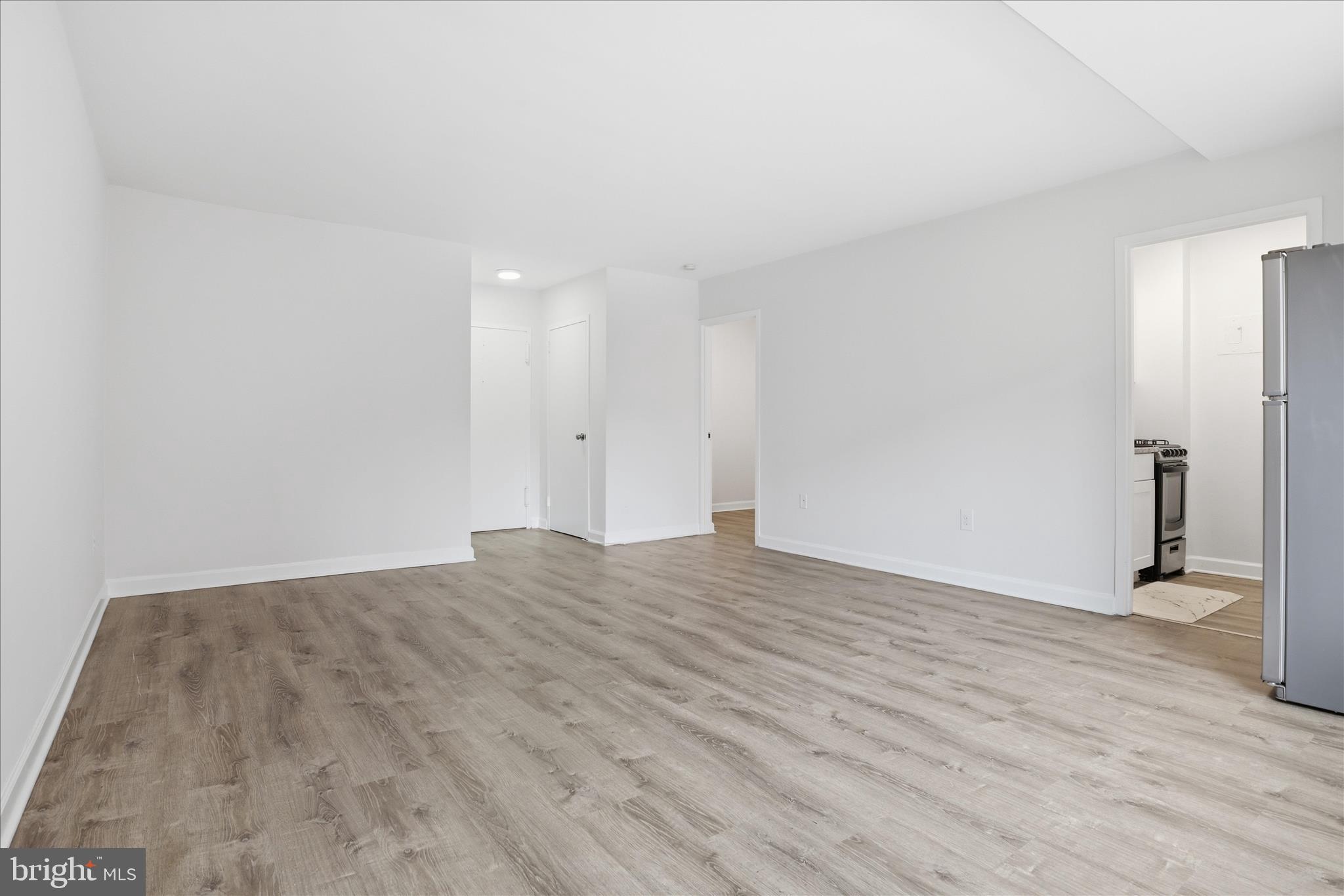 RIVER PLACE SOUTH - Residential