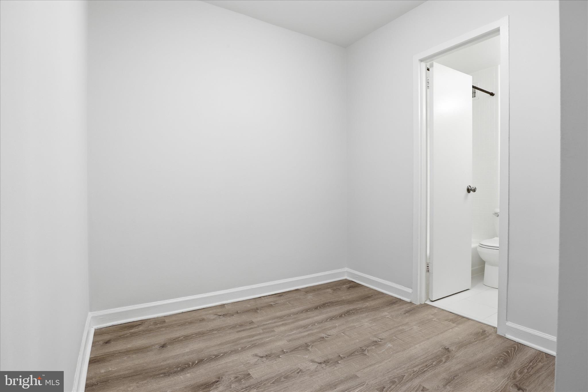 RIVER PLACE SOUTH - Residential