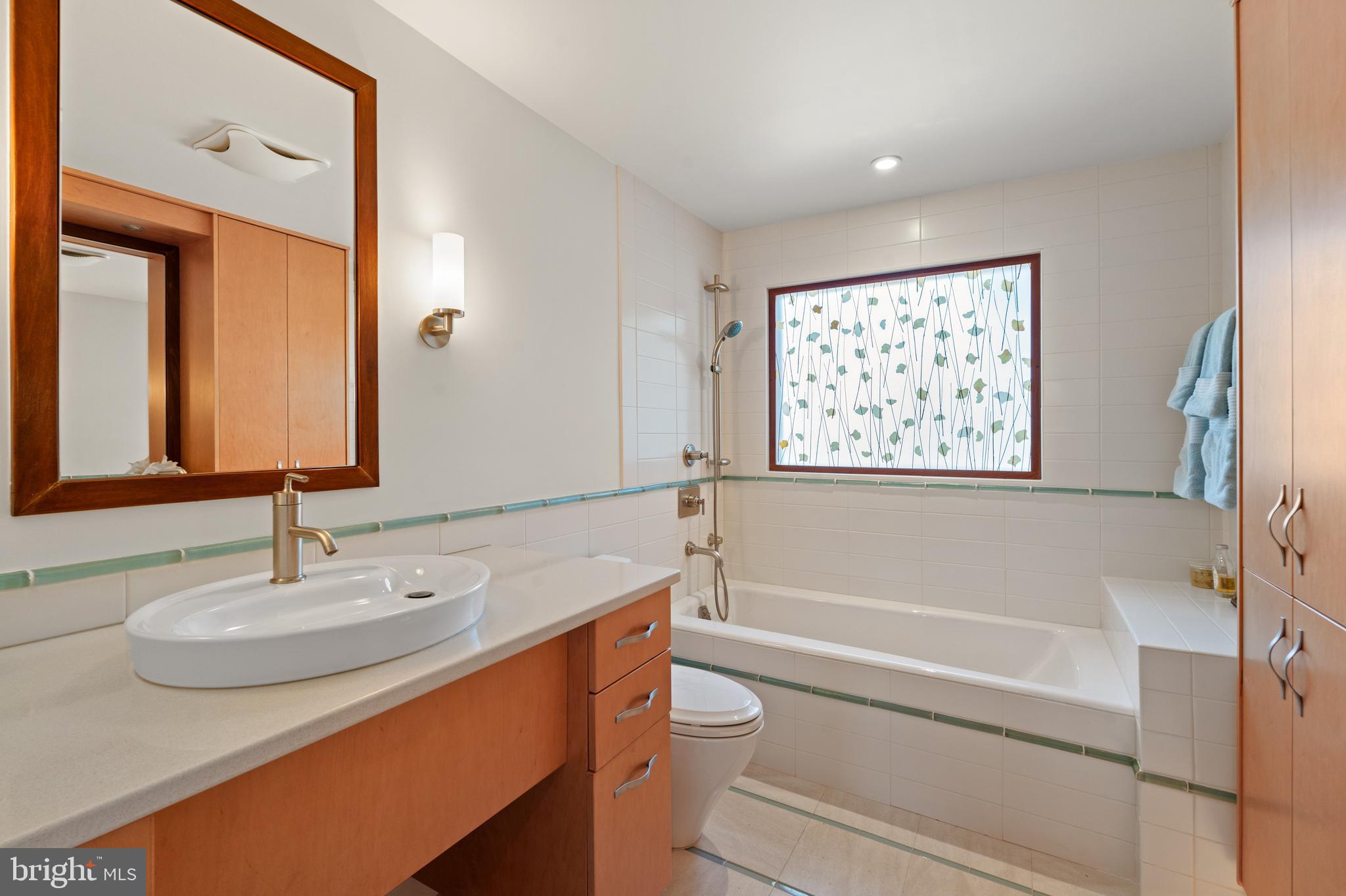 YACHT HAVEN ESTATES - Residential