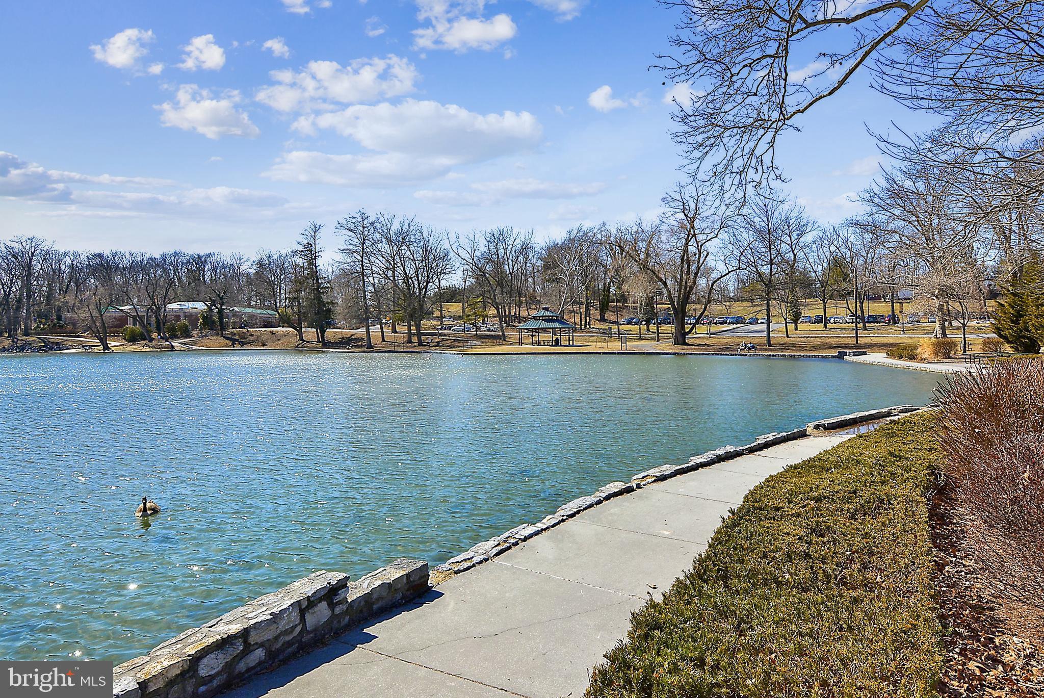 COLONIAL PARK - Residential