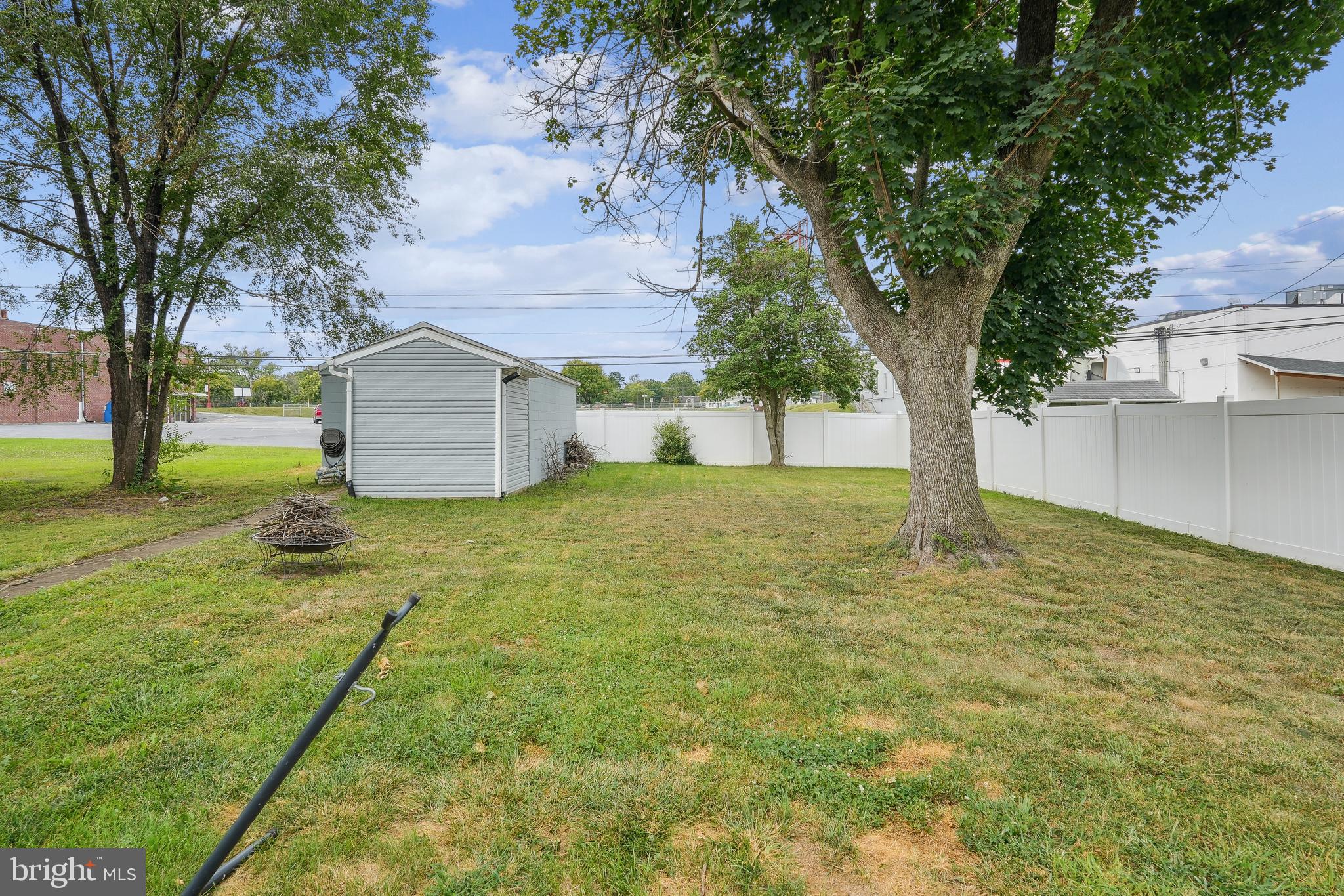 COLONIAL PARK - Residential